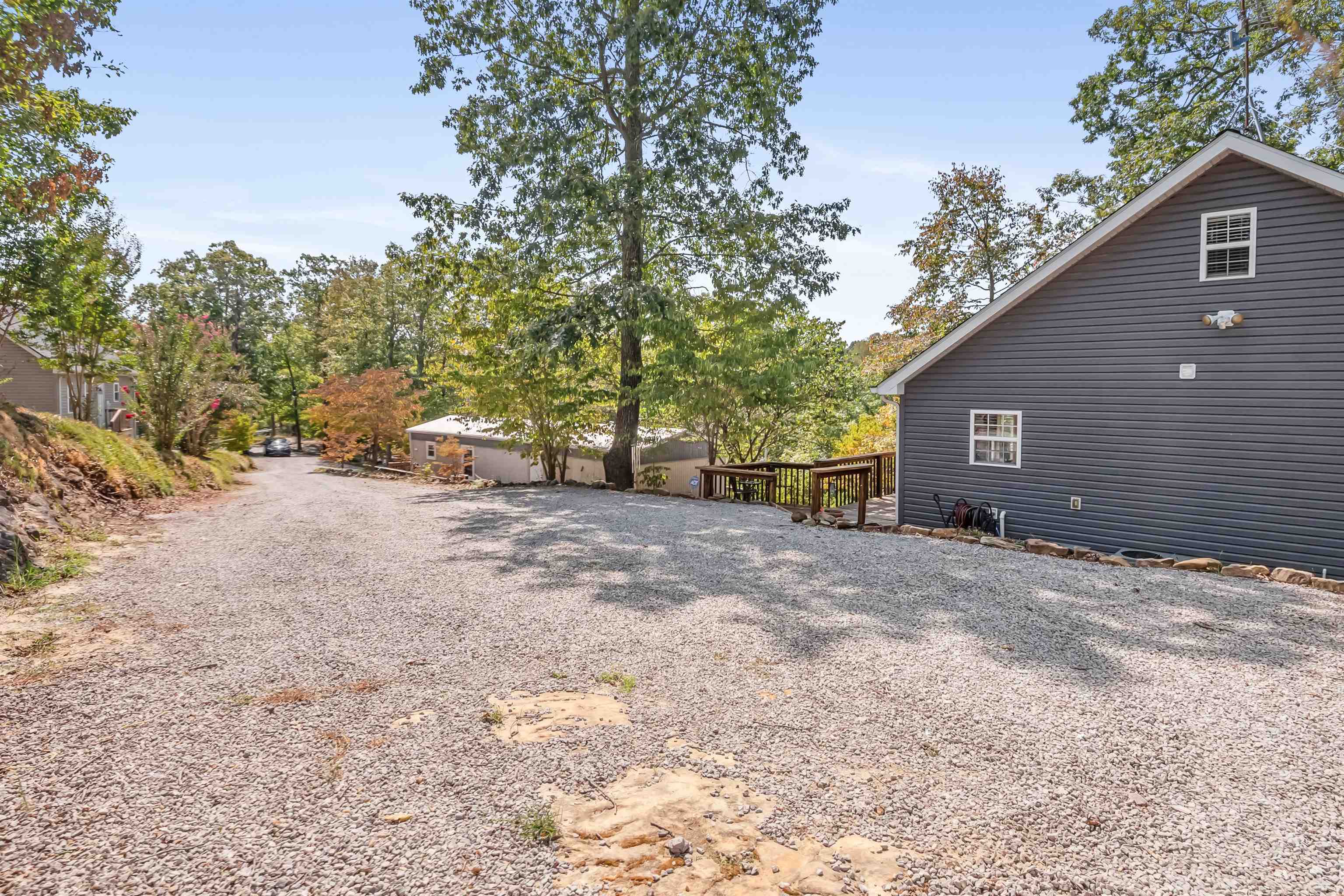 1895 Johnny Frank Rd, Leitchfield, Kentucky 42754, 3 Bedrooms Bedrooms, ,3 BathroomsBathrooms,Single Family Residence,For Sale,Johnny Frank Rd,92073