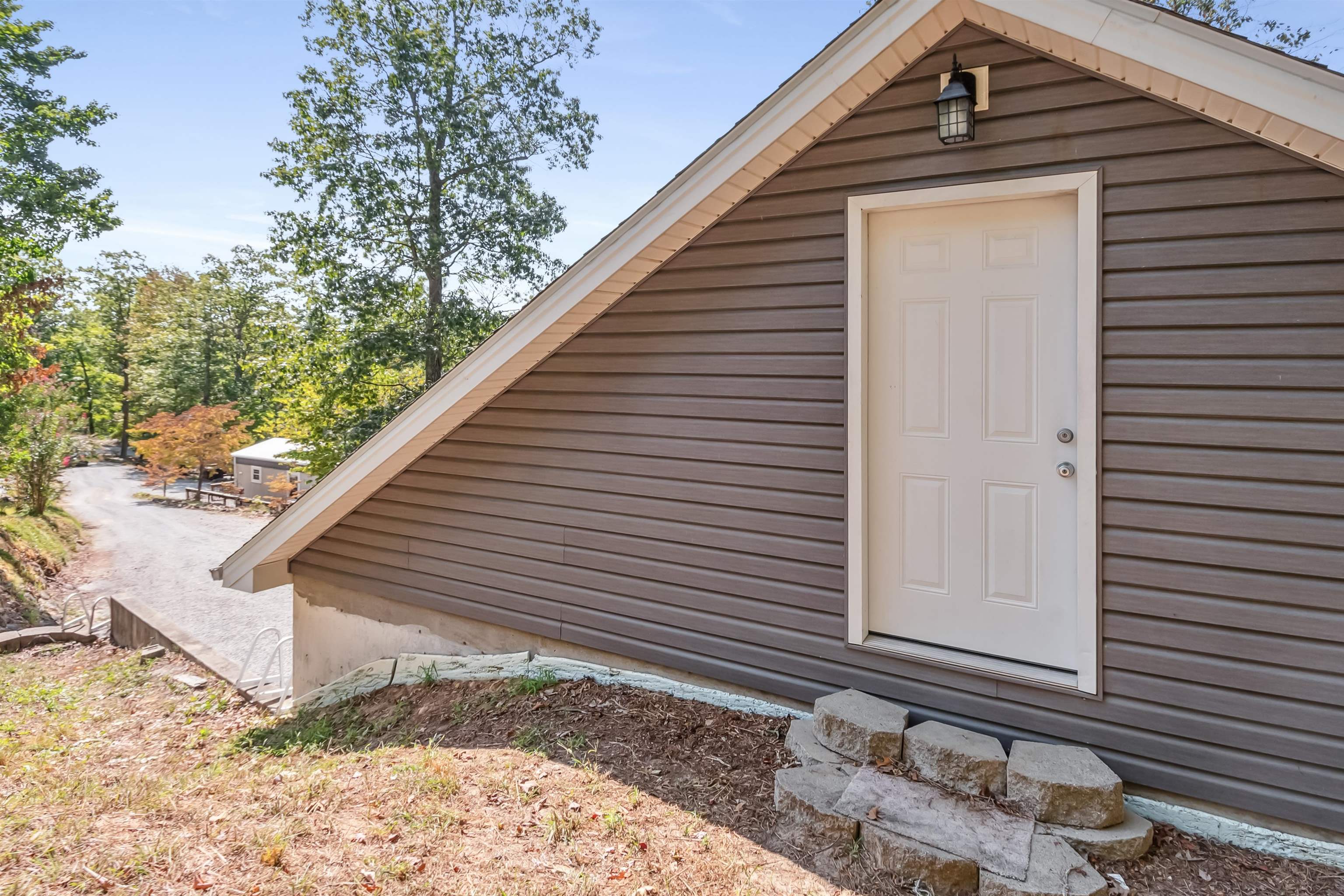 1895 Johnny Frank Rd, Leitchfield, Kentucky 42754, 3 Bedrooms Bedrooms, ,3 BathroomsBathrooms,Single Family Residence,For Sale,Johnny Frank Rd,92073