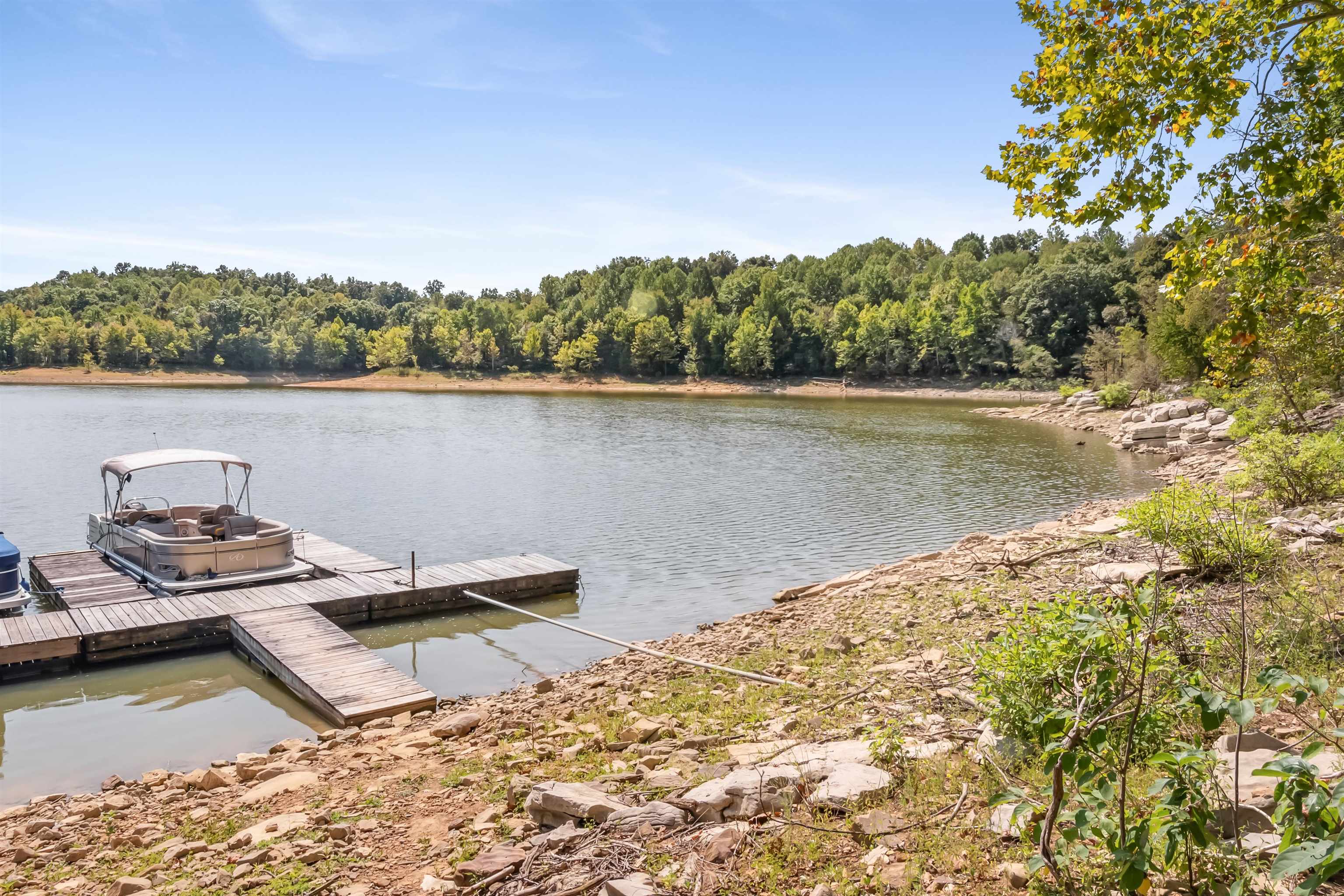 1895 Johnny Frank Rd, Leitchfield, Kentucky 42754, 3 Bedrooms Bedrooms, ,3 BathroomsBathrooms,Single Family Residence,For Sale,Johnny Frank Rd,92073
