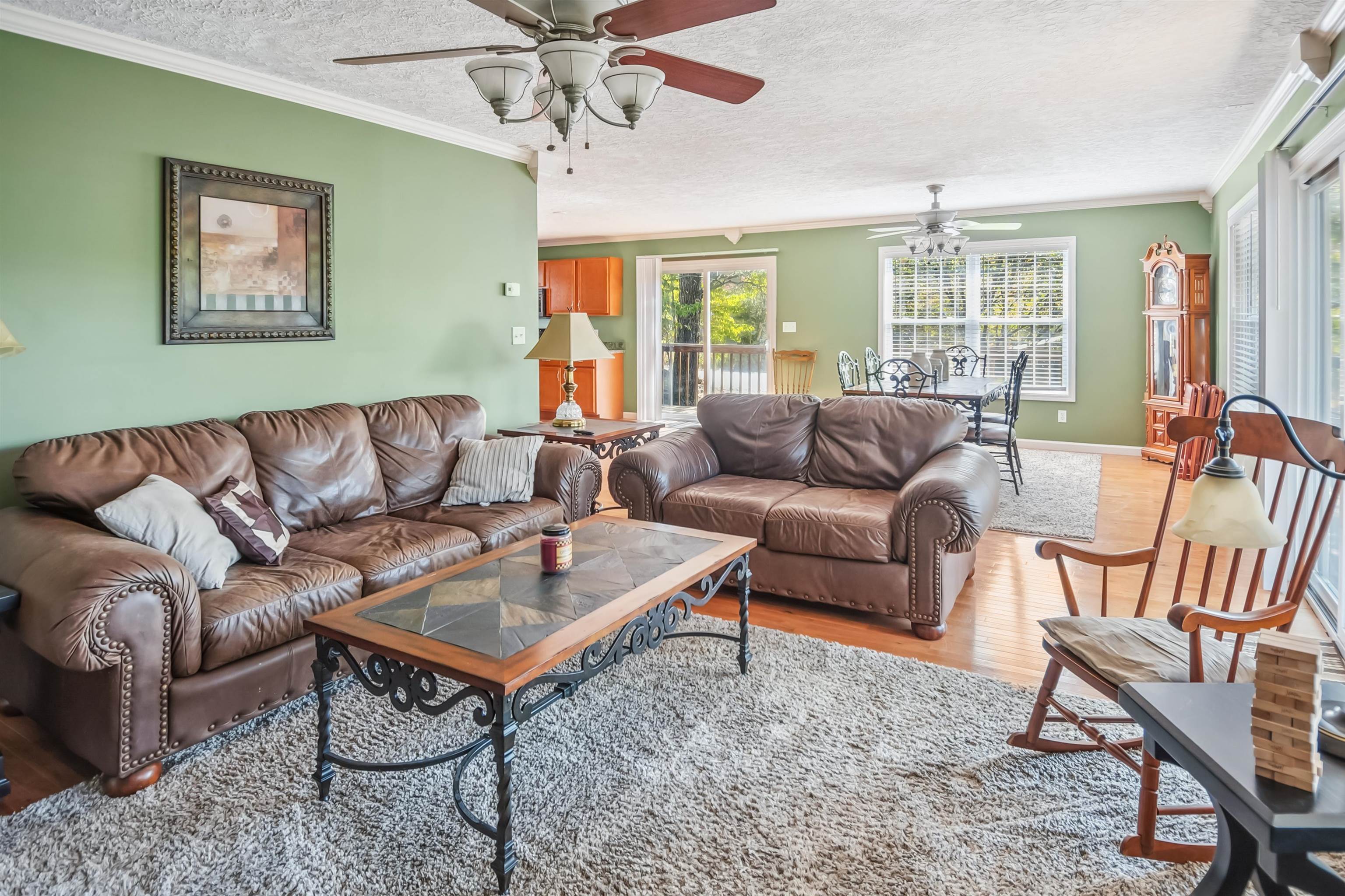 1895 Johnny Frank Rd, Leitchfield, Kentucky 42754, 3 Bedrooms Bedrooms, ,3 BathroomsBathrooms,Single Family Residence,For Sale,Johnny Frank Rd,92073