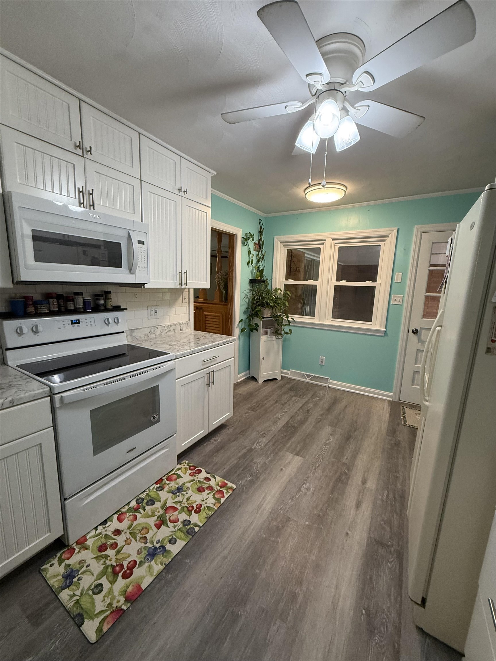 1611 Antler Avenue, Owensboro, Kentucky 42303, 3 Bedrooms Bedrooms, ,2 BathroomsBathrooms,Single Family Residence,For Sale,Antler Avenue,92075