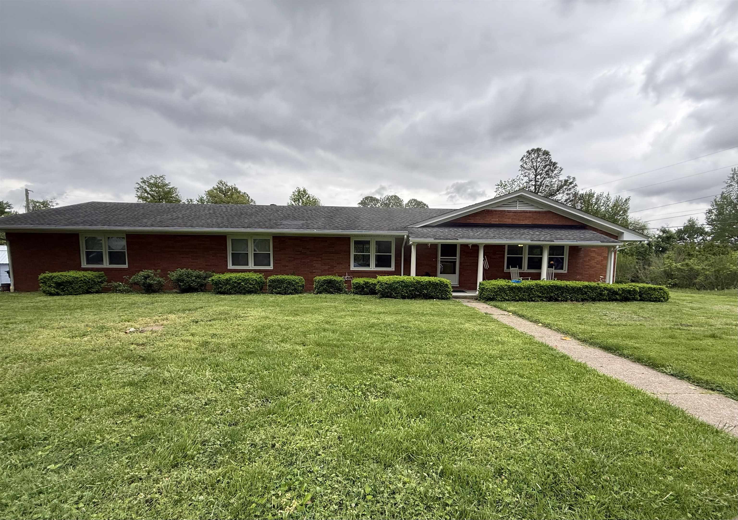 1611 Antler Avenue, Owensboro, Kentucky 42303, 3 Bedrooms Bedrooms, ,2 BathroomsBathrooms,Single Family Residence,For Sale,Antler Avenue,92075