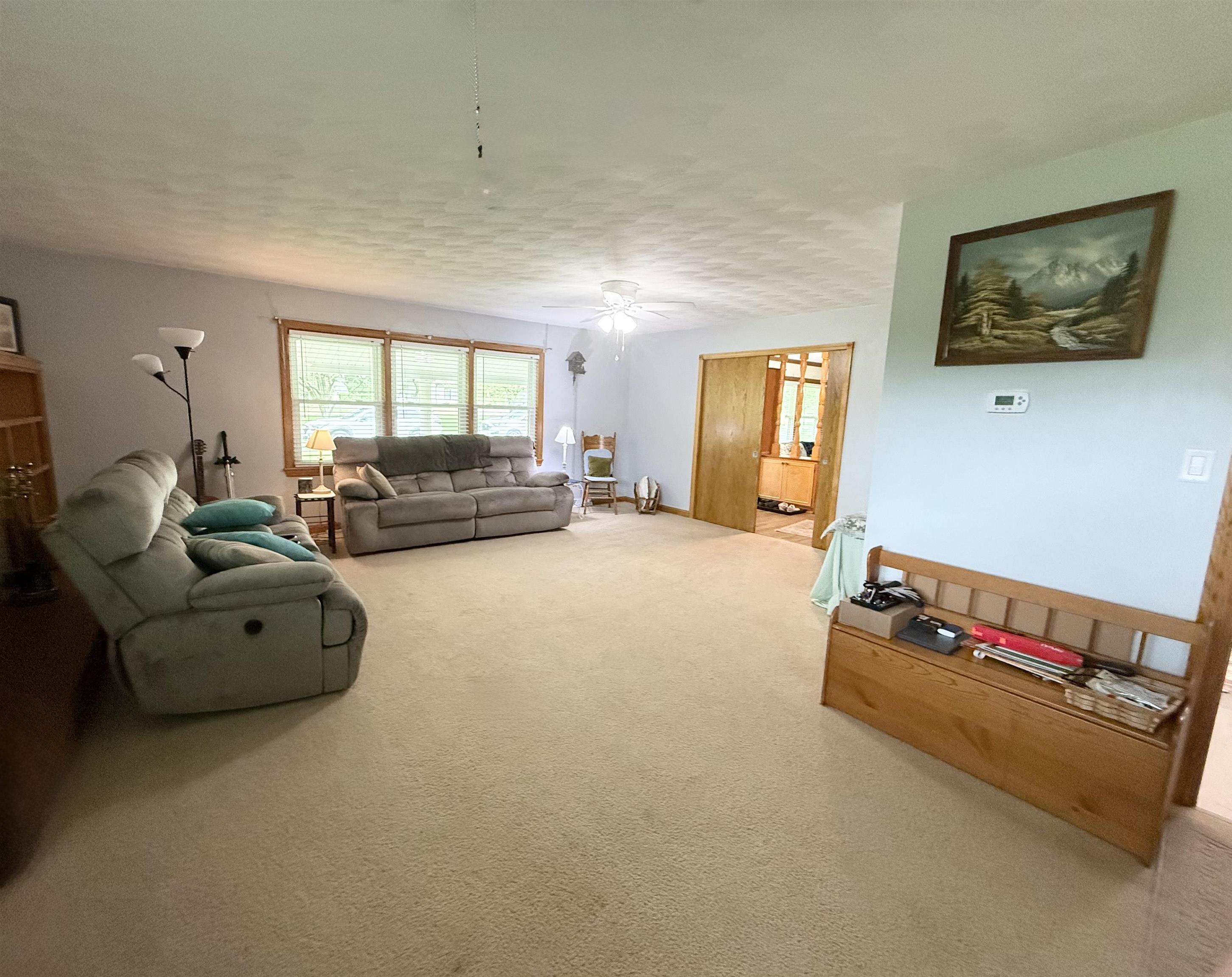 1611 Antler Avenue, Owensboro, Kentucky 42303, 3 Bedrooms Bedrooms, ,2 BathroomsBathrooms,Single Family Residence,For Sale,Antler Avenue,92075