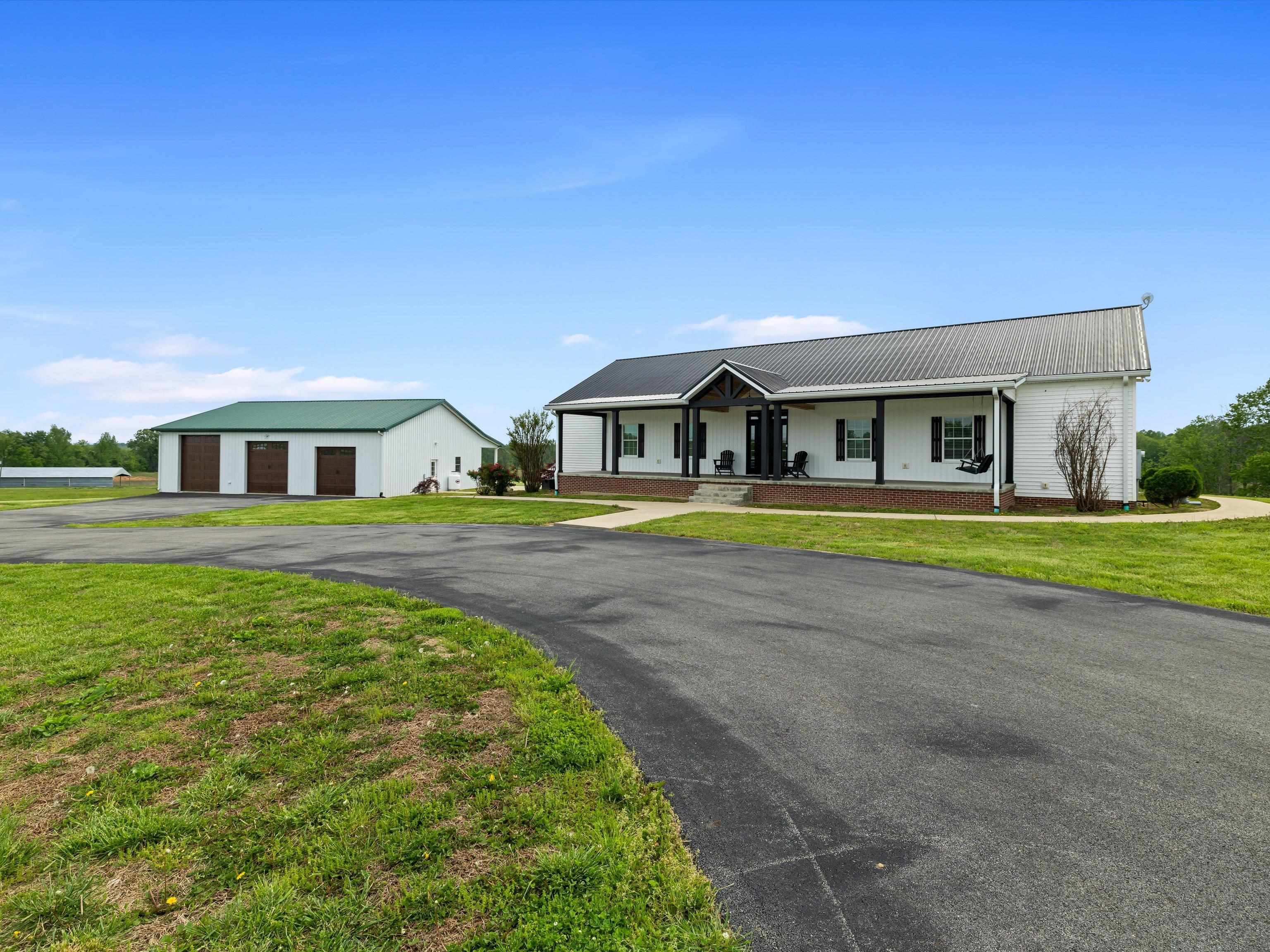 4848 Greenville Rd., White Plains, Kentucky 42464, 4 Bedrooms Bedrooms, ,2 BathroomsBathrooms,Farm,For Sale,Greenville Rd.,92078