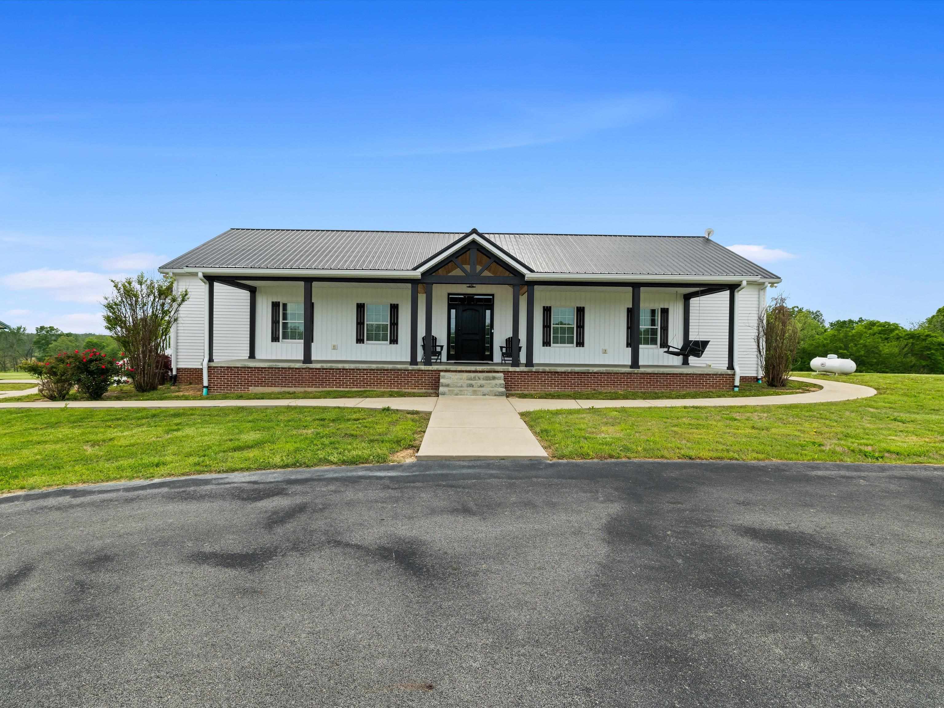 4848 Greenville Rd., White Plains, Kentucky 42464, 4 Bedrooms Bedrooms, ,2 BathroomsBathrooms,Farm,For Sale,Greenville Rd.,92078