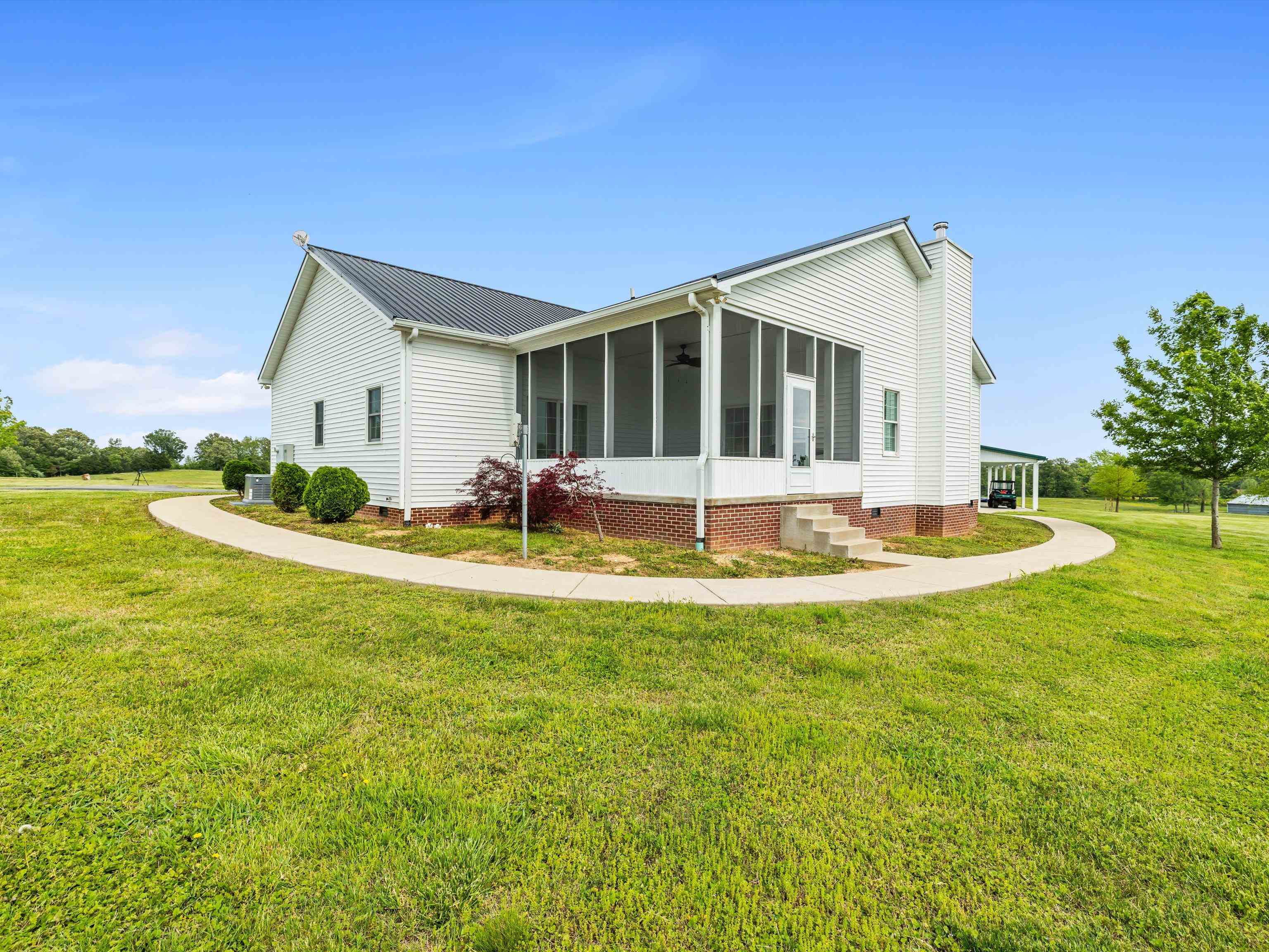 4848 Greenville Rd., White Plains, Kentucky 42464, 4 Bedrooms Bedrooms, ,2 BathroomsBathrooms,Farm,For Sale,Greenville Rd.,92078