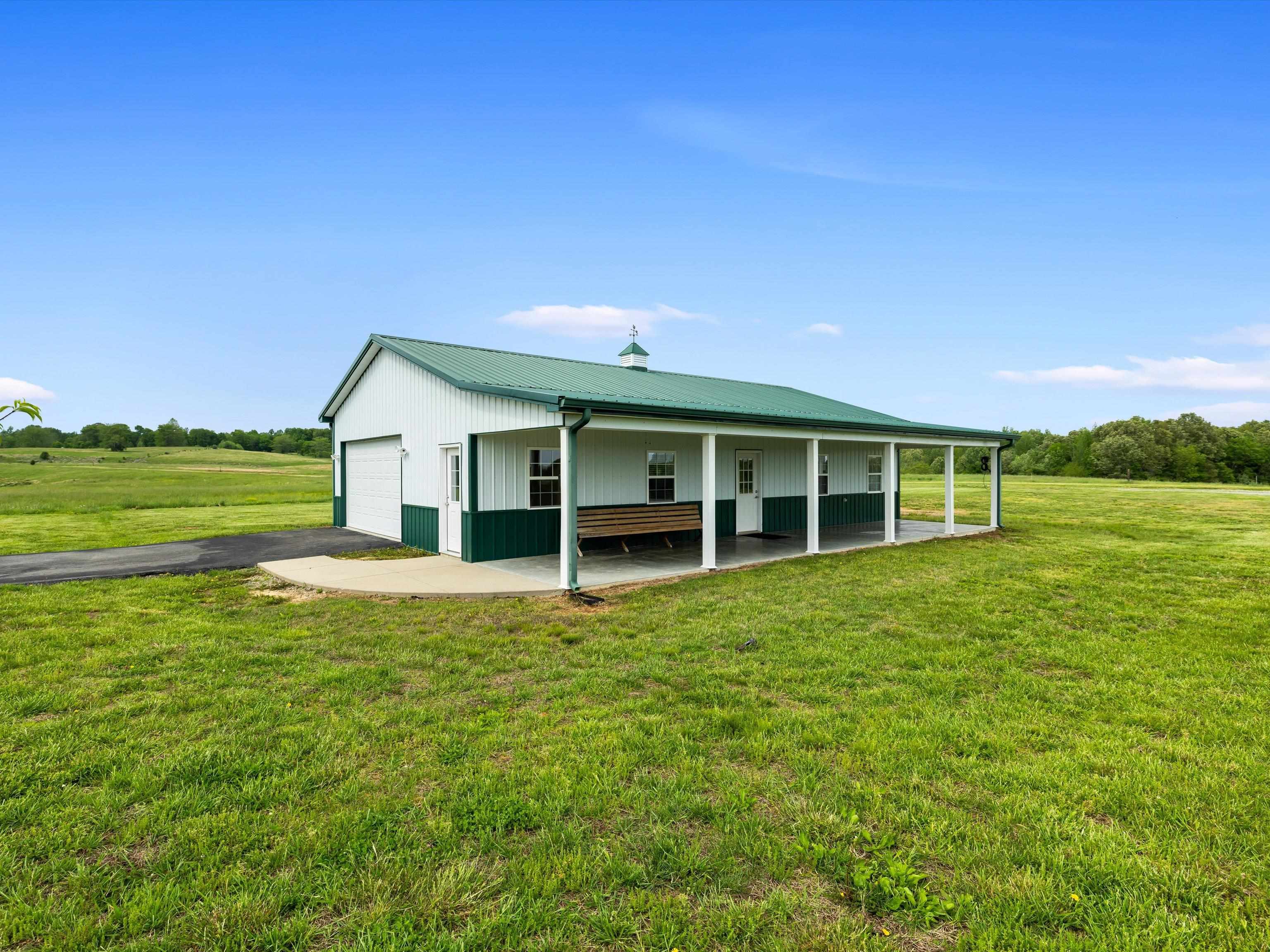4848 Greenville Rd., White Plains, Kentucky 42464, 4 Bedrooms Bedrooms, ,2 BathroomsBathrooms,Farm,For Sale,Greenville Rd.,92078