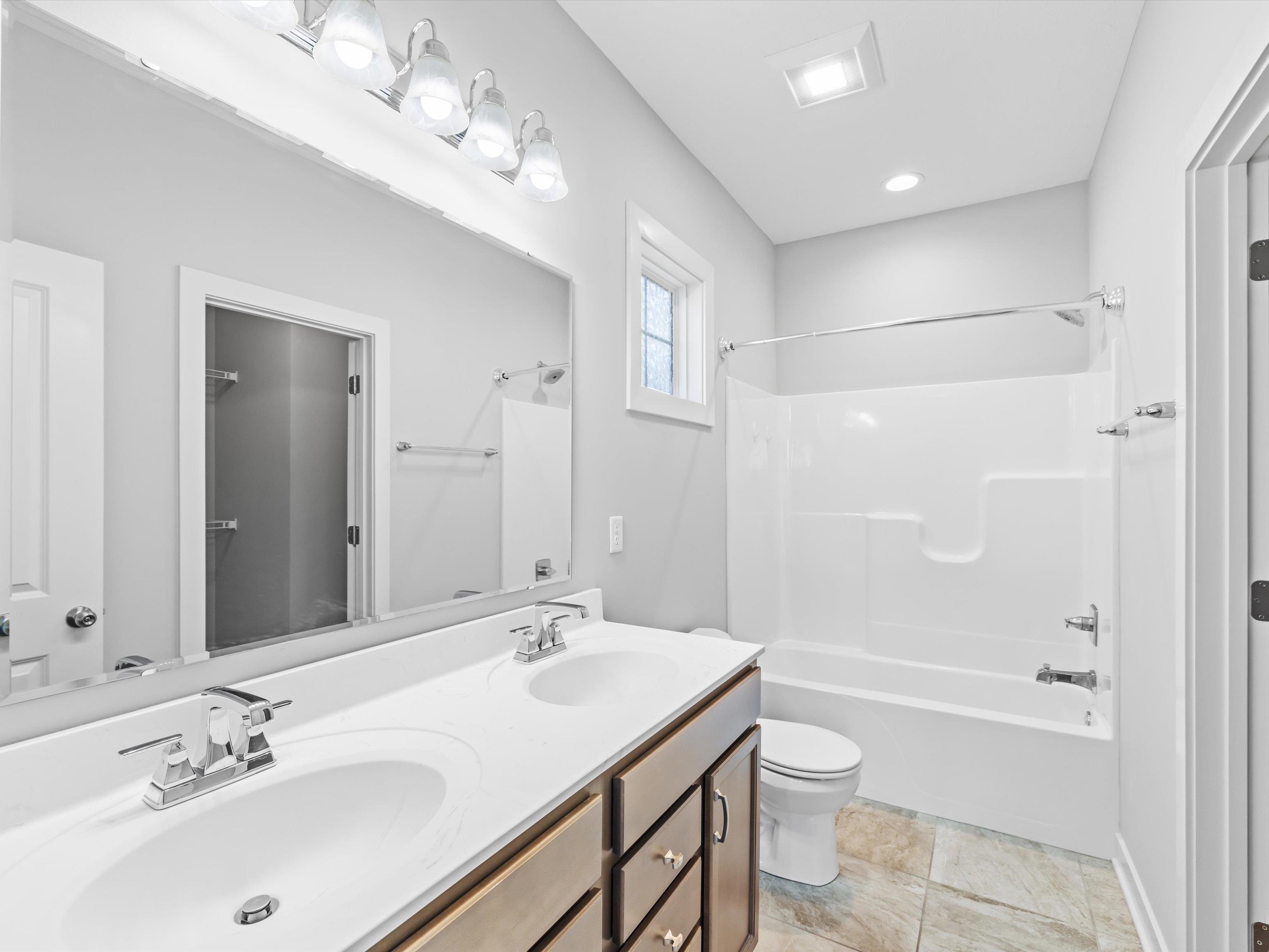 6599 Blue Ridge Court, Utica, Kentucky 42376, 3 Bedrooms Bedrooms, ,2 BathroomsBathrooms,Single Family Residence,For Sale,Blue Ridge Court,92083