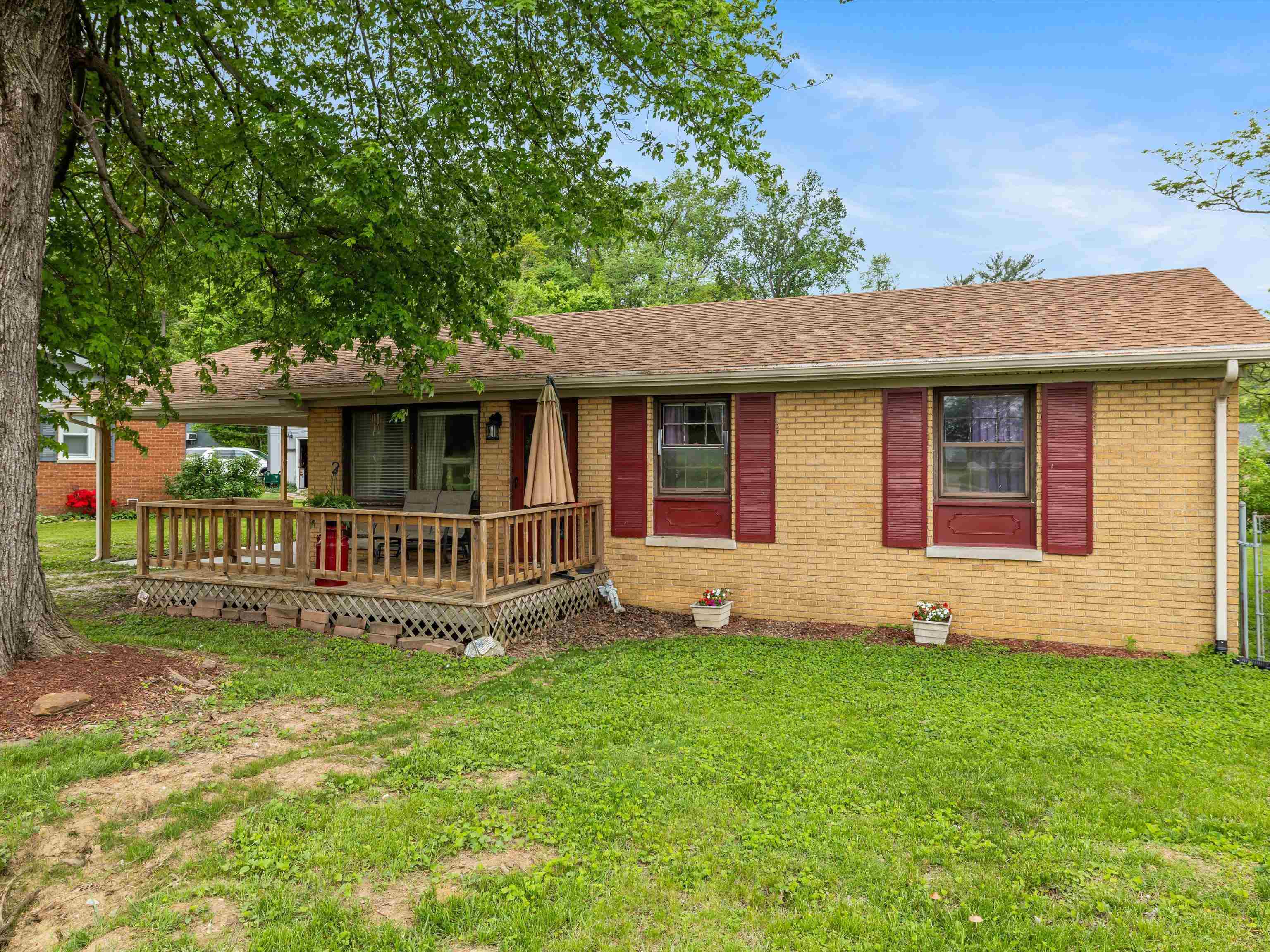 1501 Rockport Road, Boonville, Indiana 47601, 3 Bedrooms Bedrooms, ,1 BathroomBathrooms,Single Family Residence,For Sale,Rockport Road,92084