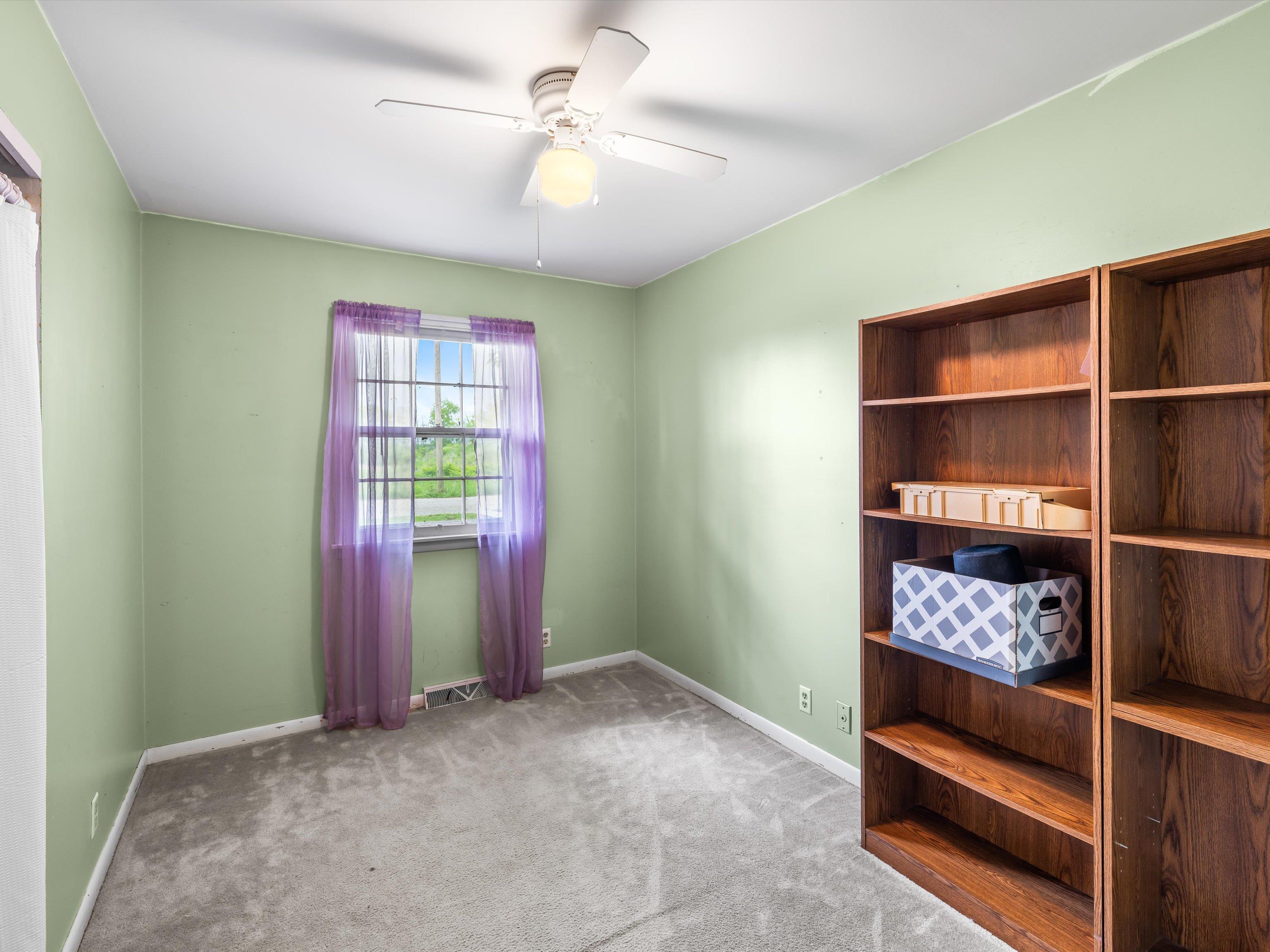 1501 Rockport Road, Boonville, Indiana 47601, 3 Bedrooms Bedrooms, ,1 BathroomBathrooms,Single Family Residence,For Sale,Rockport Road,92084
