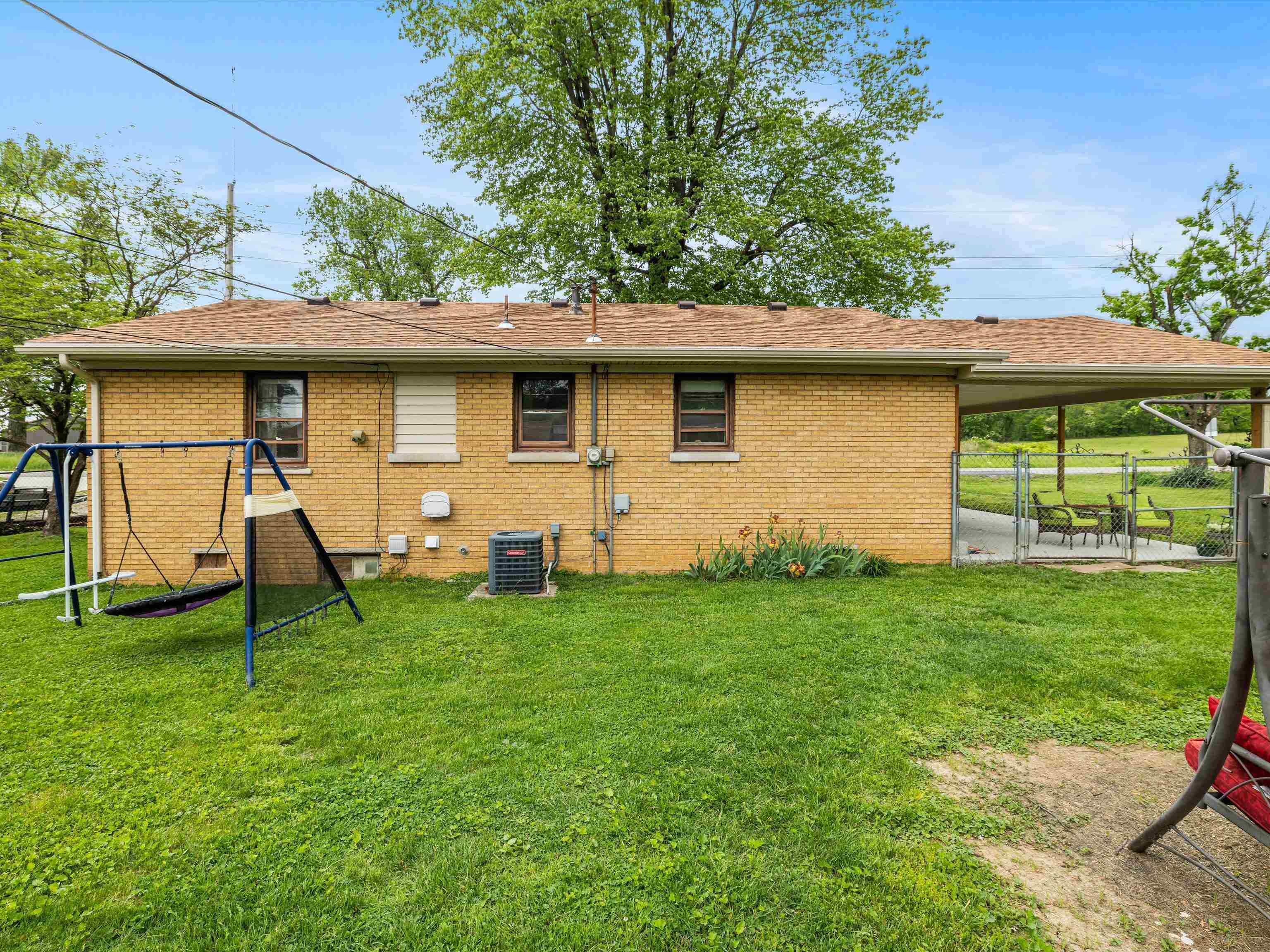1501 Rockport Road, Boonville, Indiana 47601, 3 Bedrooms Bedrooms, ,1 BathroomBathrooms,Single Family Residence,For Sale,Rockport Road,92084