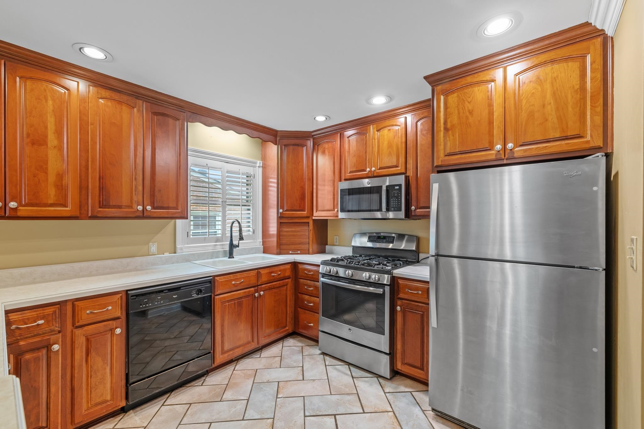 2229 Wintergreen Loop N, Owensboro, Kentucky 42301, 3 Bedrooms Bedrooms, ,3 BathroomsBathrooms,Ranch,For Sale,Wintergreen Loop N,92092