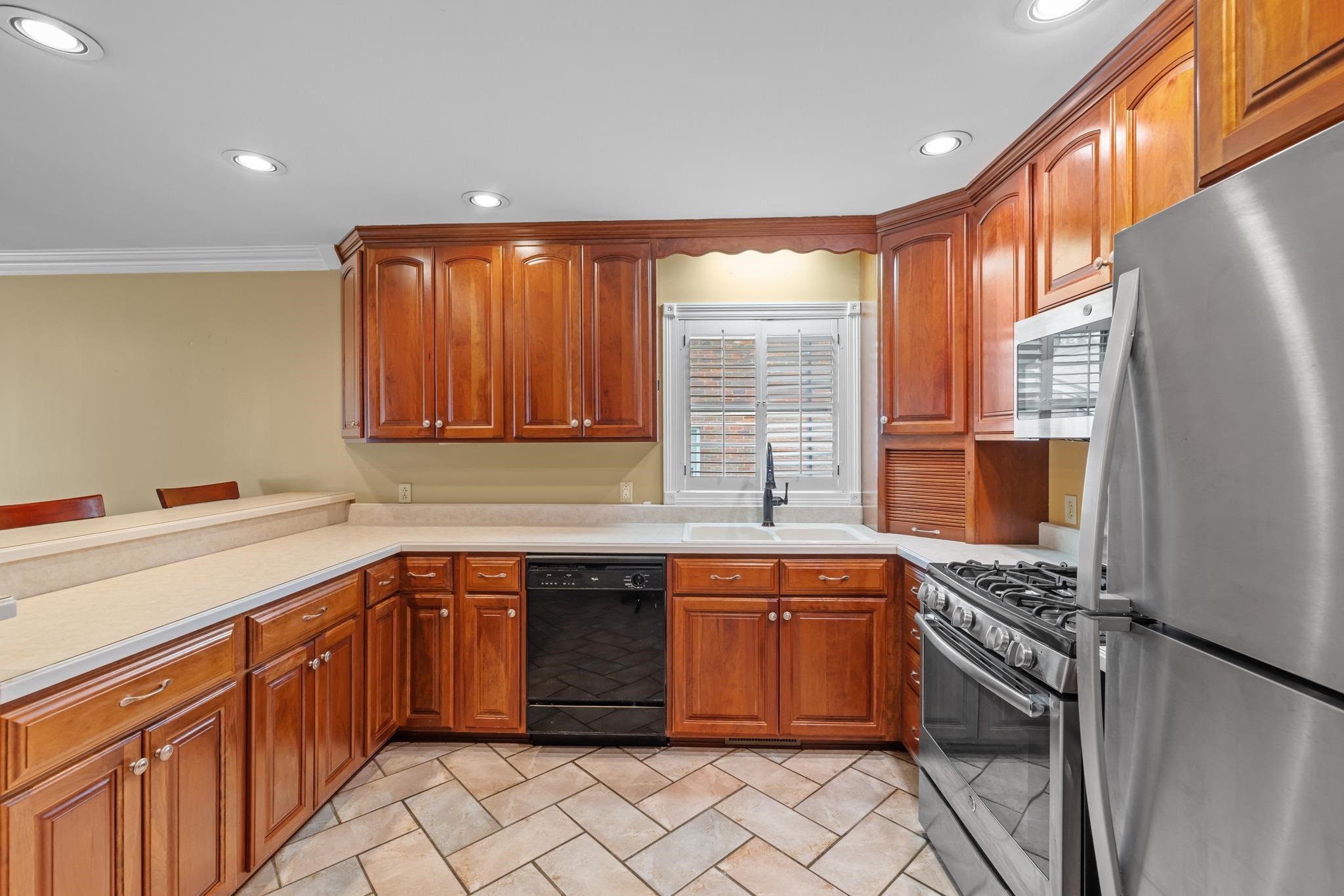 2229 Wintergreen Loop N, Owensboro, Kentucky 42301, 3 Bedrooms Bedrooms, ,3 BathroomsBathrooms,Ranch,For Sale,Wintergreen Loop N,92092