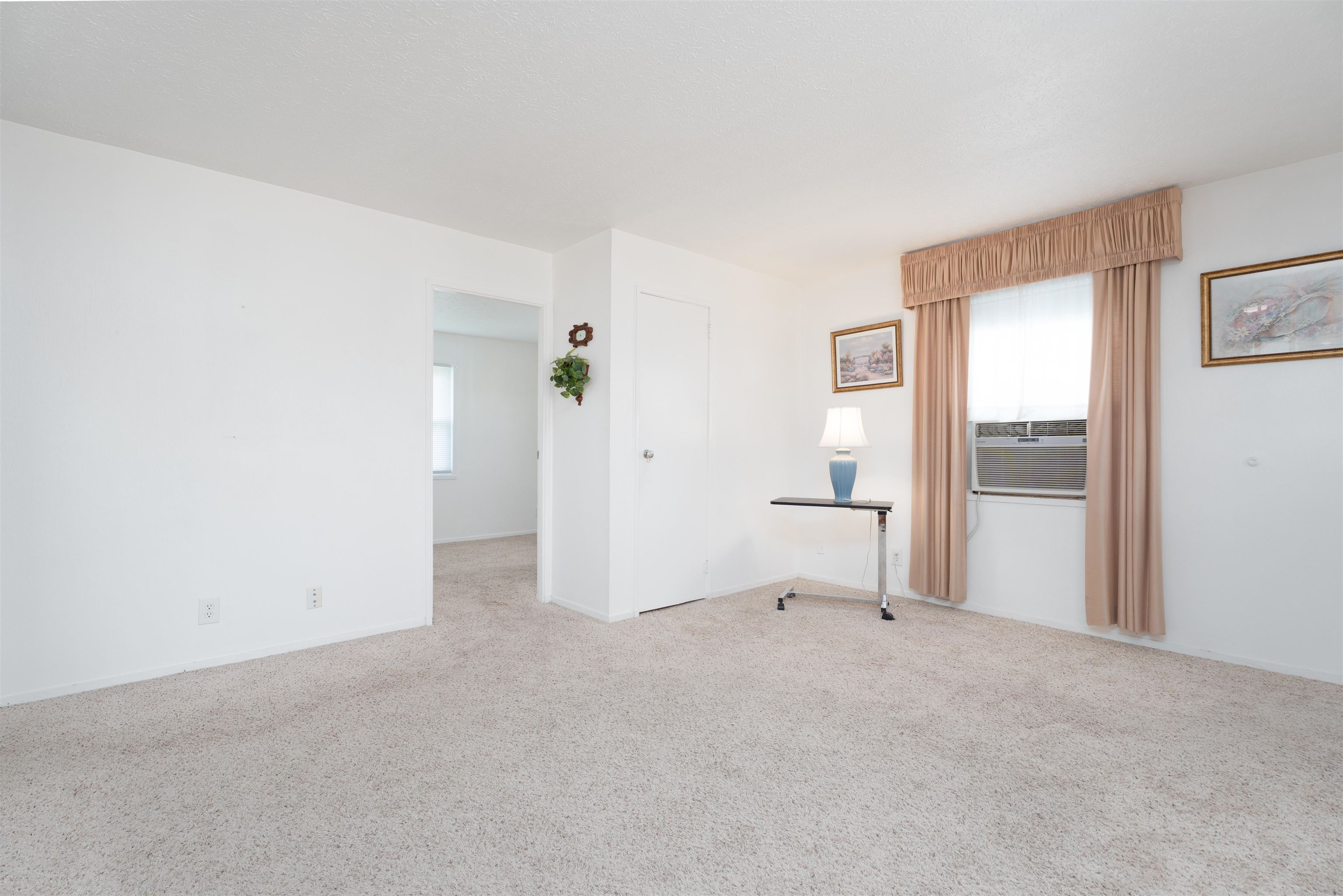 736 Jed Place, Owensboro, Kentucky 42301, 3 Bedrooms Bedrooms, ,1 BathroomBathrooms,Single Family Residence,For Sale,Jed Place,92097