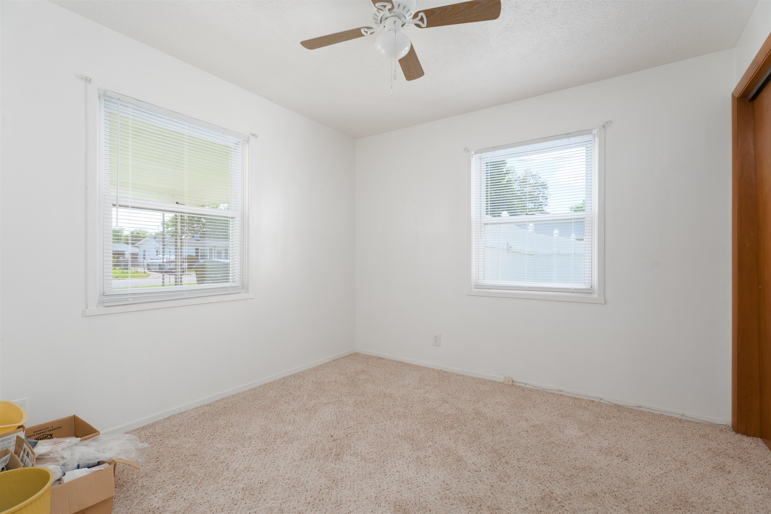 736 Jed Place, Owensboro, Kentucky 42301, 3 Bedrooms Bedrooms, ,1 BathroomBathrooms,Single Family Residence,For Sale,Jed Place,92097