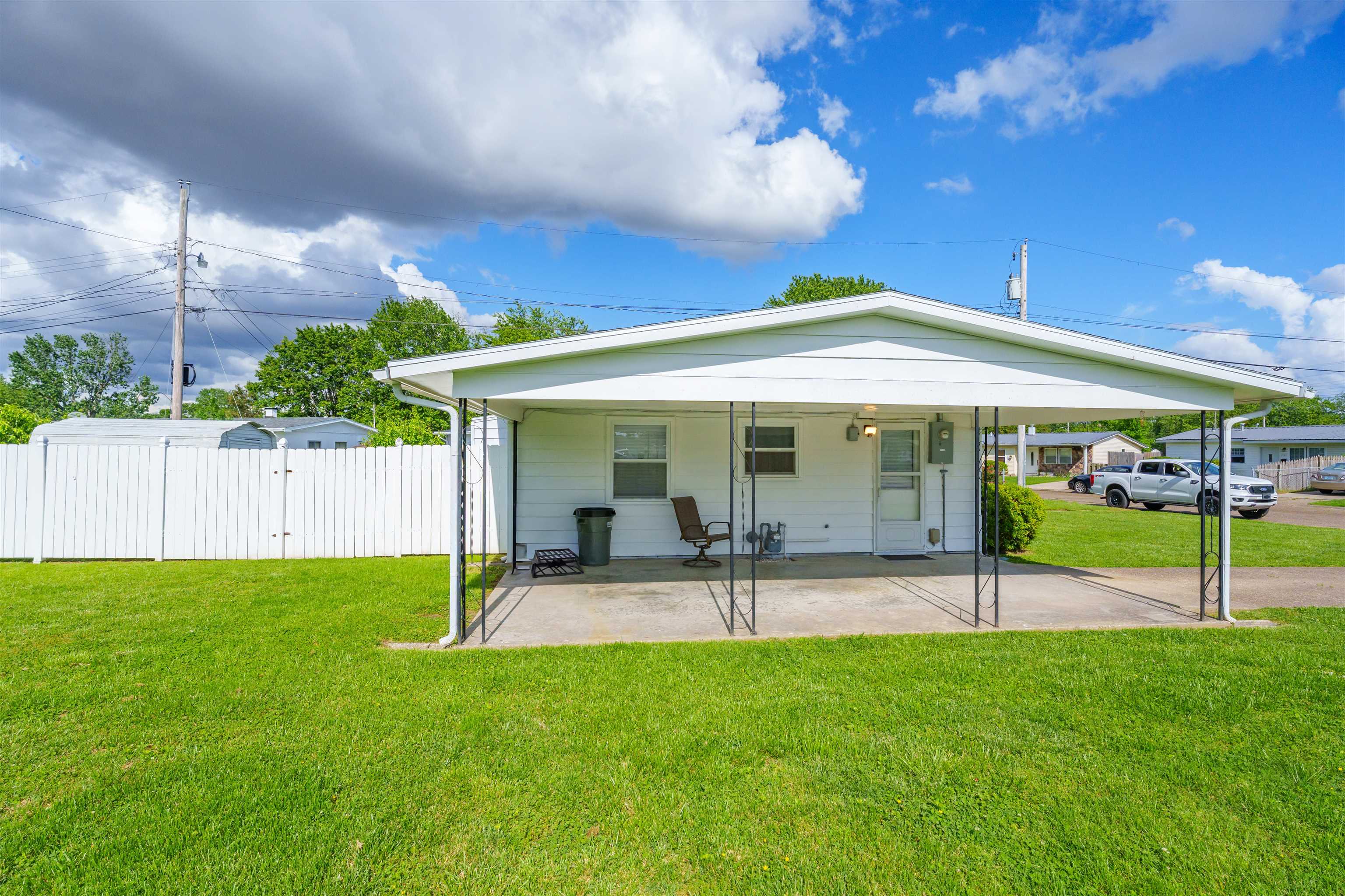 736 Jed Place, Owensboro, Kentucky 42301, 3 Bedrooms Bedrooms, ,1 BathroomBathrooms,Single Family Residence,For Sale,Jed Place,92097