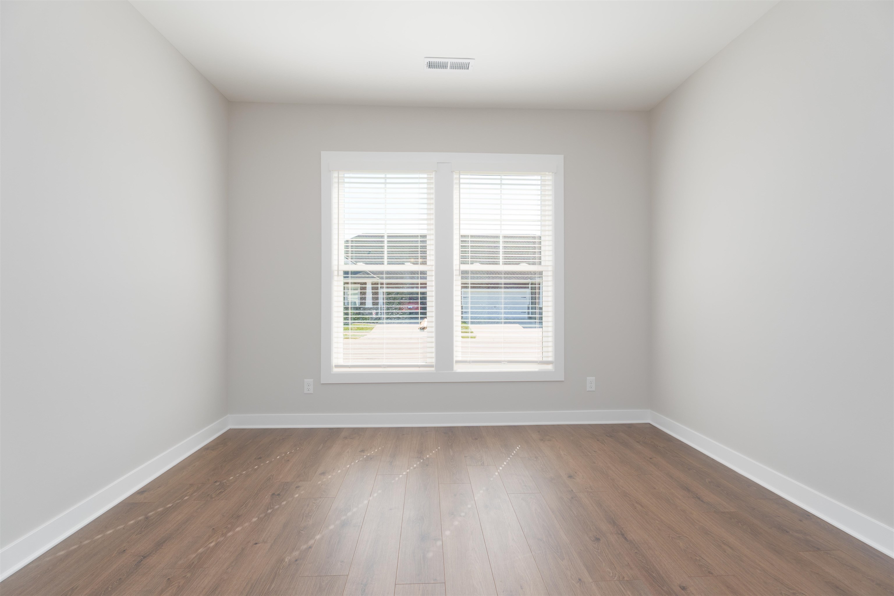 2411 Watson Circle, Owensboro, Kentucky 42301, 2 Bedrooms Bedrooms, ,2 BathroomsBathrooms,Single Family Residence,For Sale,Watson Circle,92102