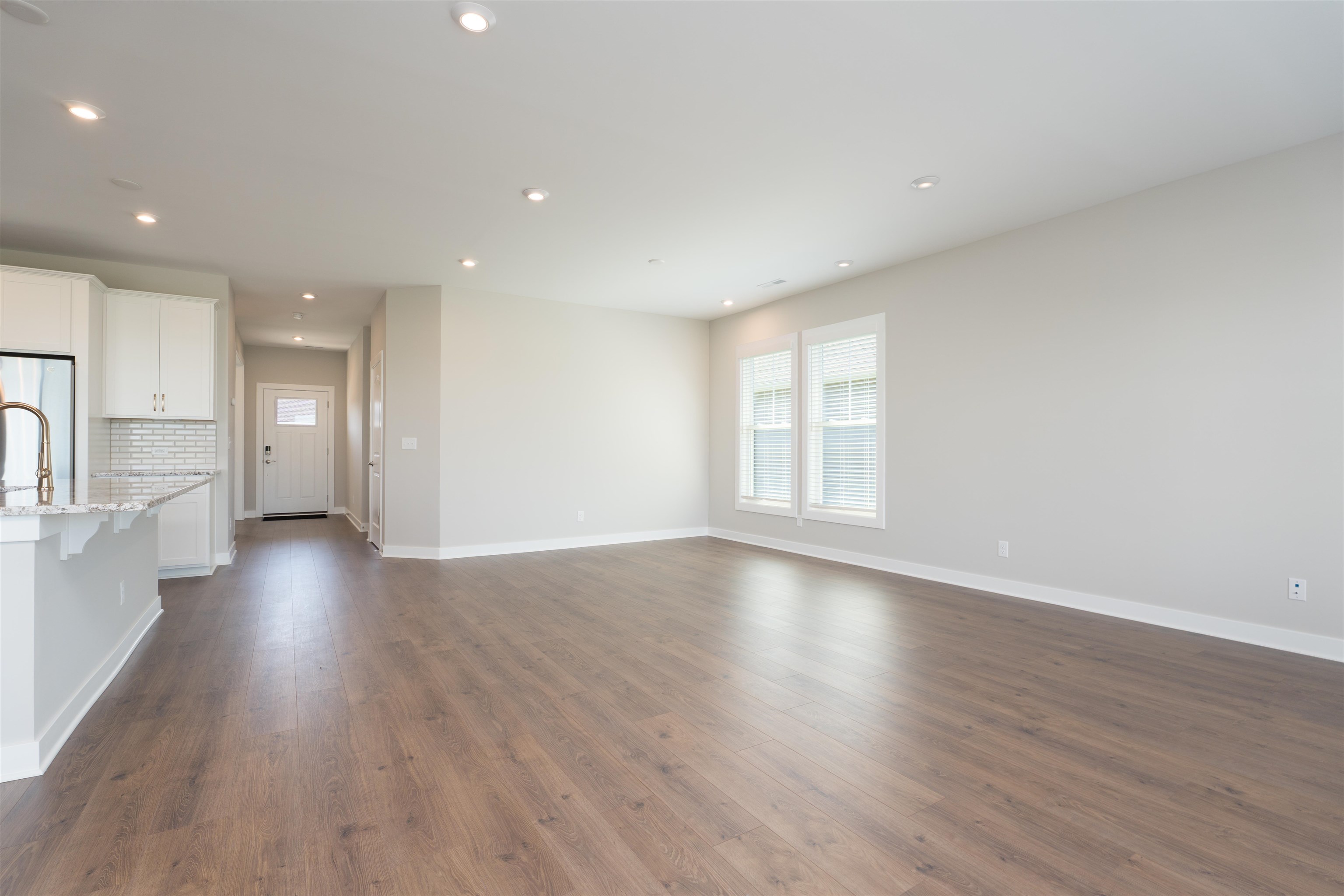 2411 Watson Circle, Owensboro, Kentucky 42301, 2 Bedrooms Bedrooms, ,2 BathroomsBathrooms,Single Family Residence,For Sale,Watson Circle,92102