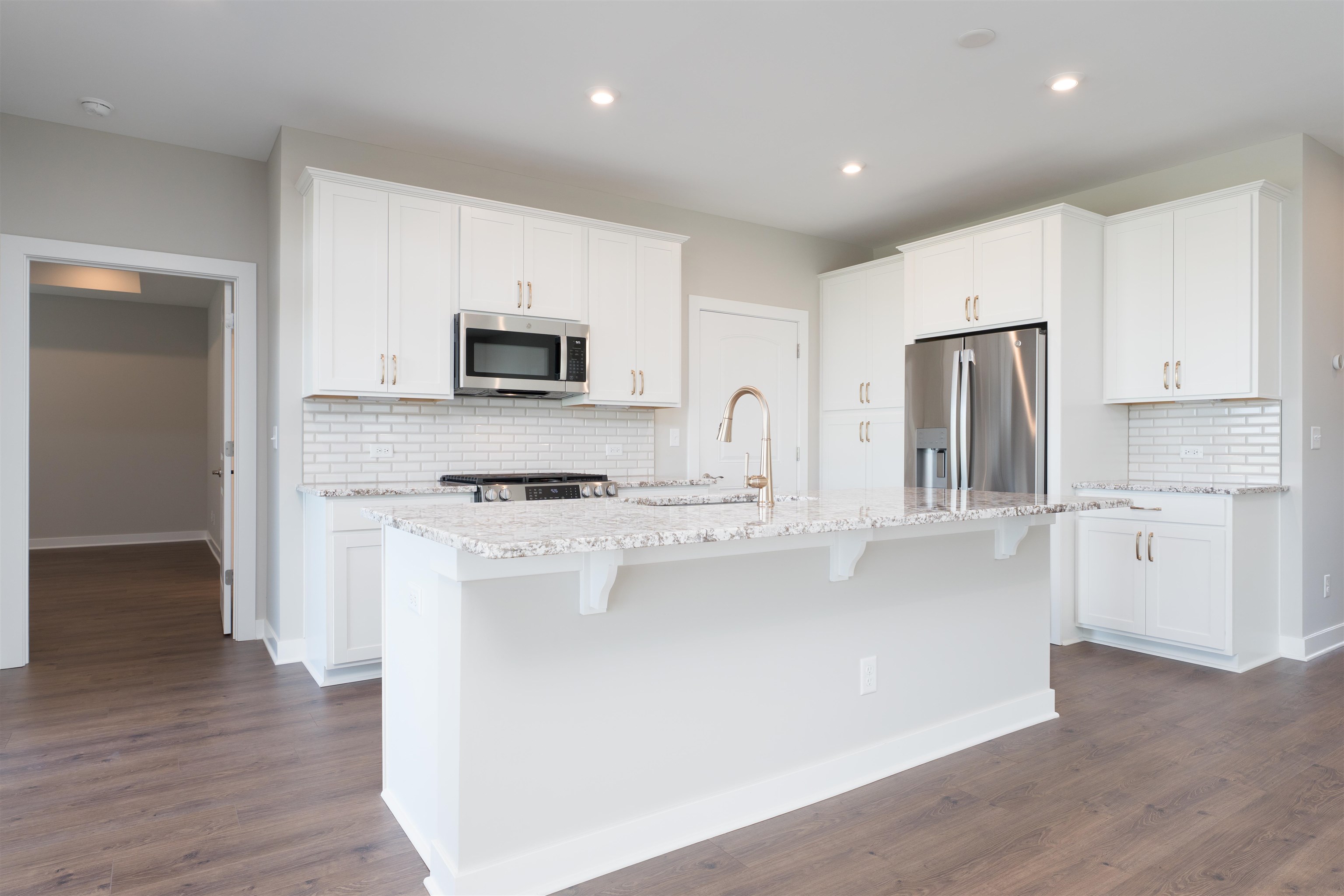 2411 Watson Circle, Owensboro, Kentucky 42301, 2 Bedrooms Bedrooms, ,2 BathroomsBathrooms,Single Family Residence,For Sale,Watson Circle,92102