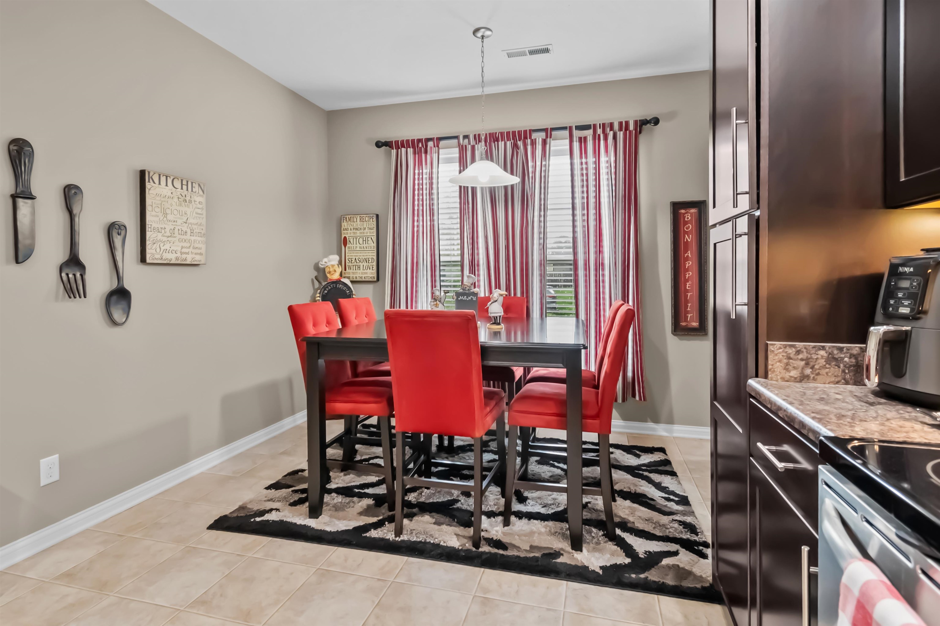 6264 Brookstone Place, Utica, Kentucky 42376, 3 Bedrooms Bedrooms, ,2 BathroomsBathrooms,Single Family Residence,For Sale,Brookstone Place,92108