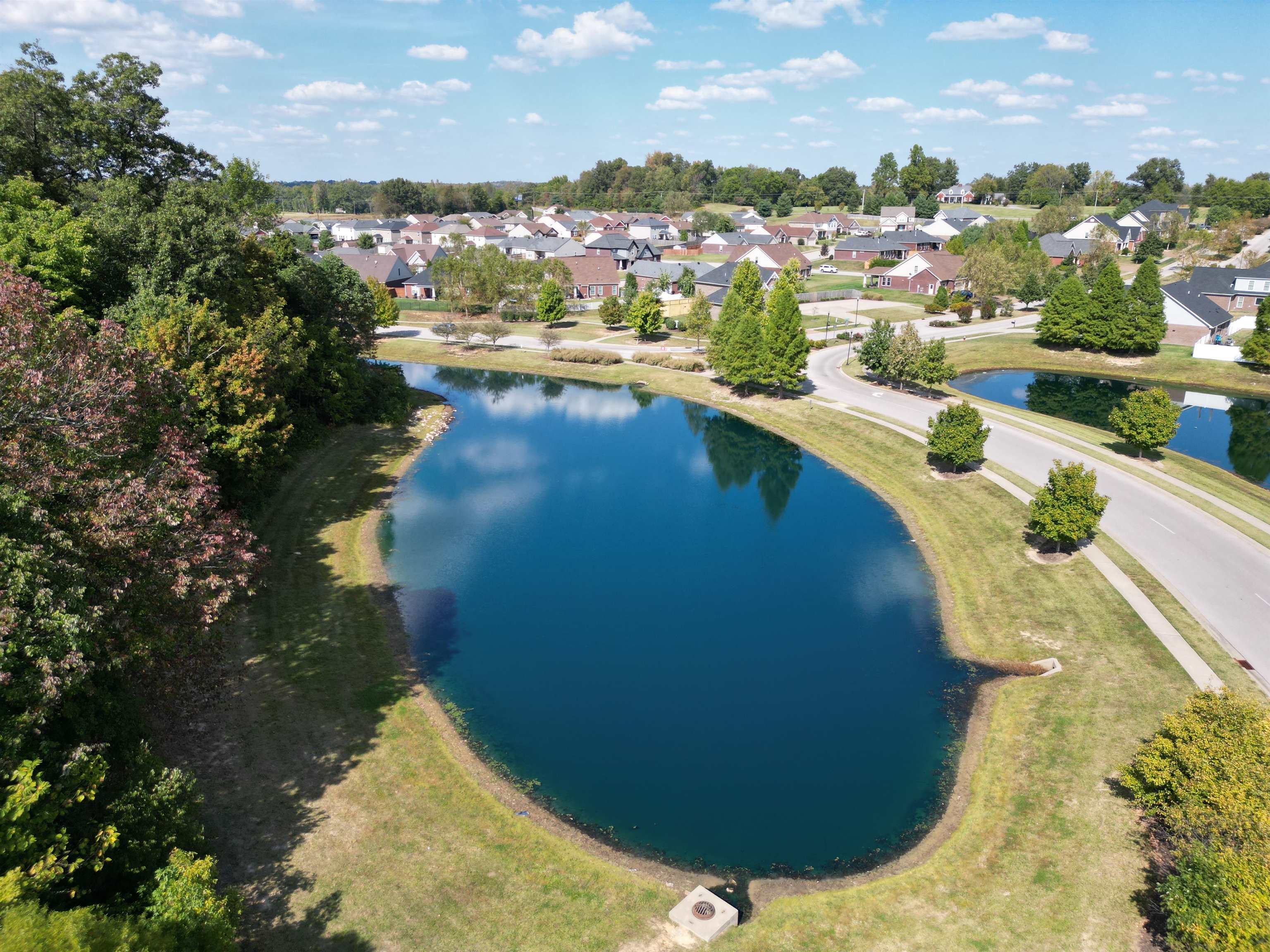 6264 Brookstone Place, Utica, Kentucky 42376, 3 Bedrooms Bedrooms, ,2 BathroomsBathrooms,Single Family Residence,For Sale,Brookstone Place,92108