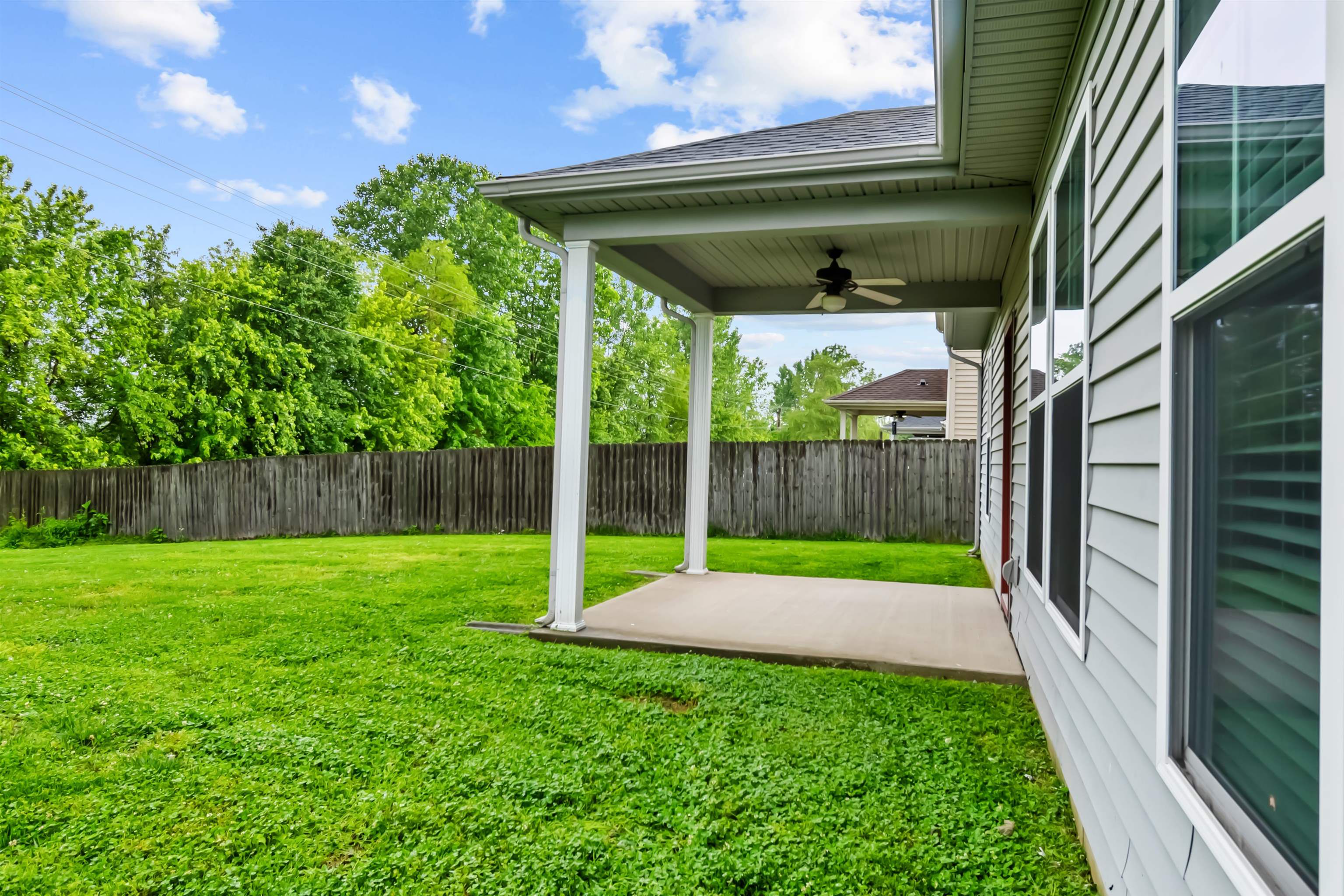 6264 Brookstone Place, Utica, Kentucky 42376, 3 Bedrooms Bedrooms, ,2 BathroomsBathrooms,Single Family Residence,For Sale,Brookstone Place,92108