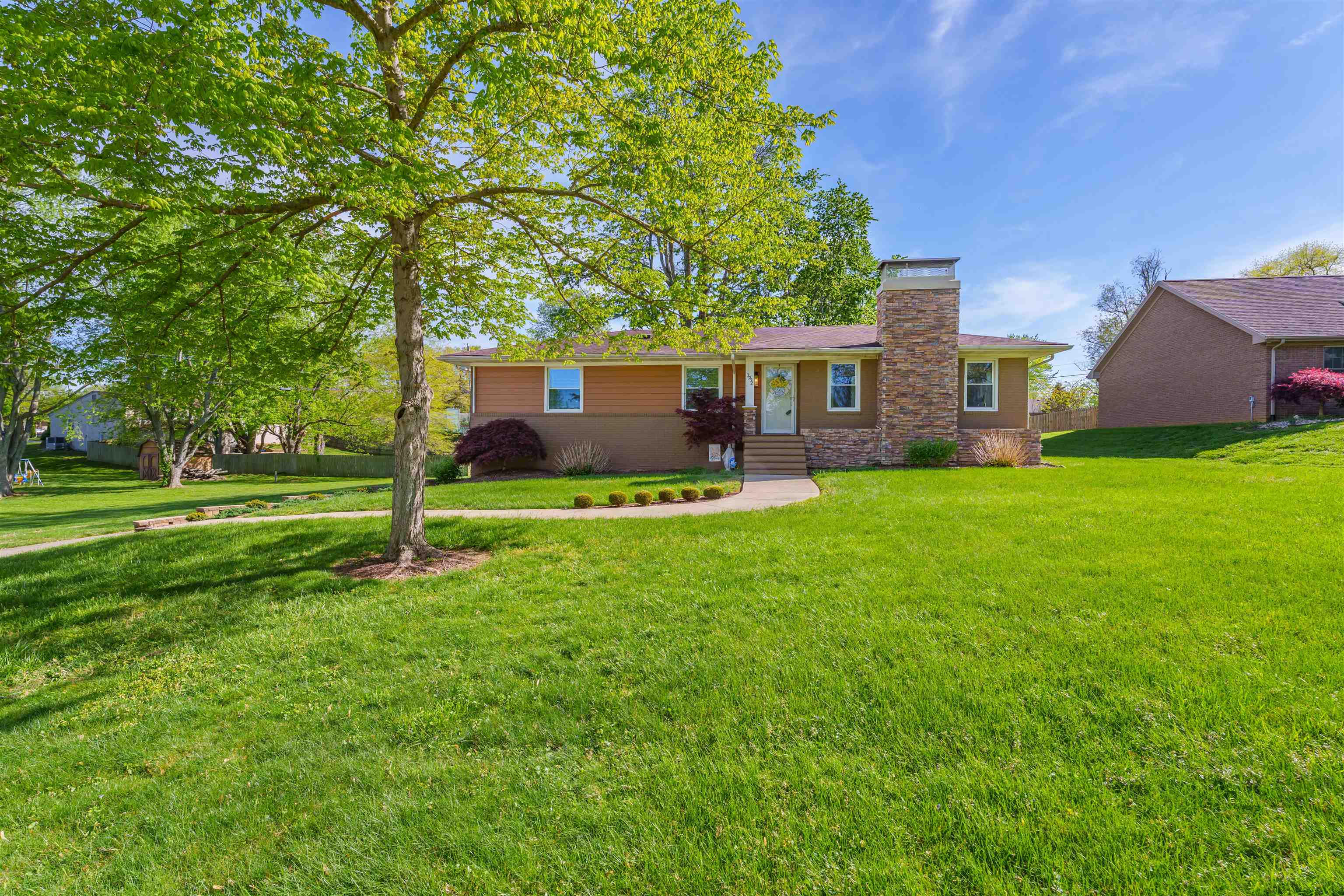 3952 Krystal Lane, Owensboro, Kentucky 42303, 4 Bedrooms Bedrooms, ,2 BathroomsBathrooms,Single Family Residence,For Sale,Krystal Lane,92113