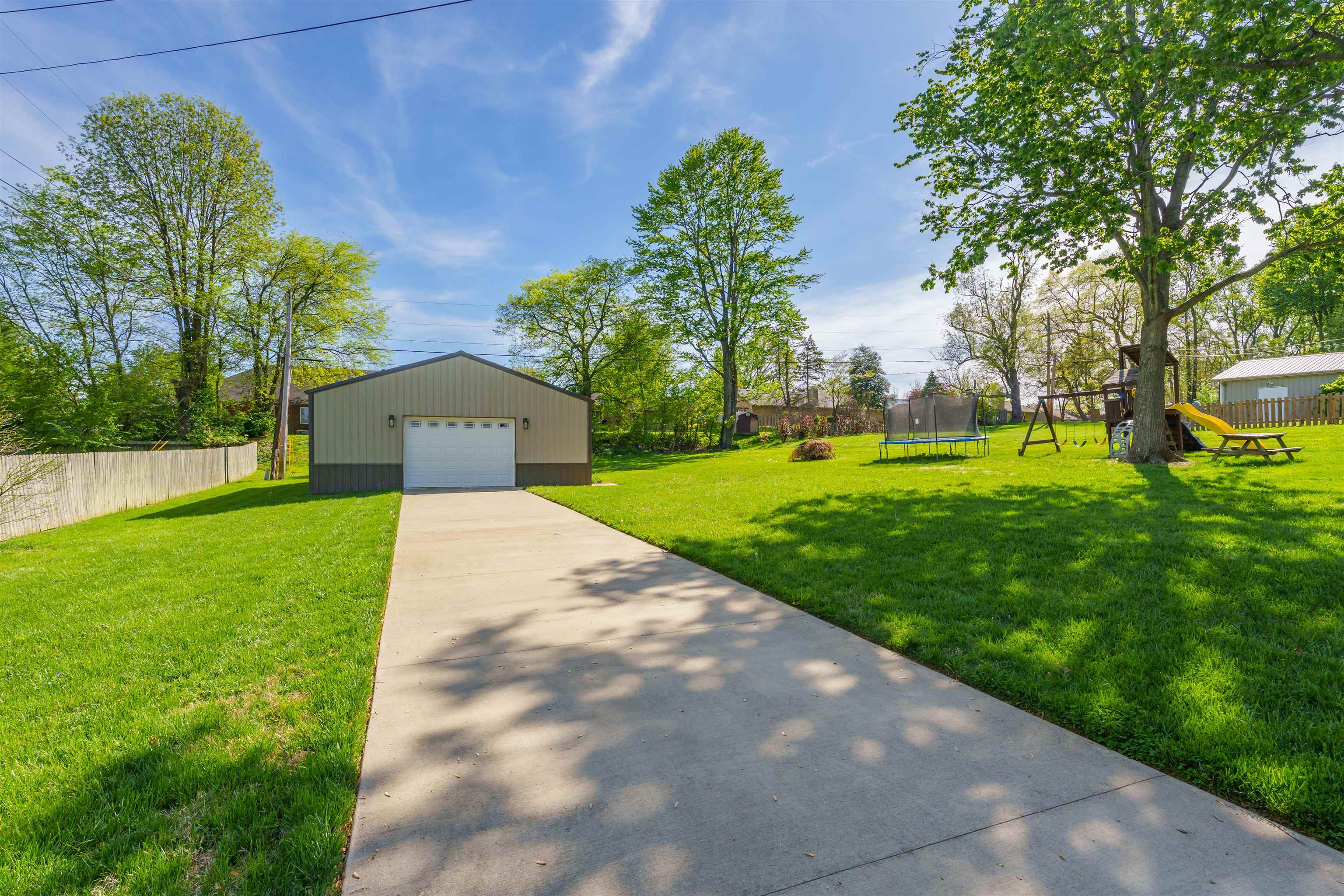3952 Krystal Lane, Owensboro, Kentucky 42303, 4 Bedrooms Bedrooms, ,2 BathroomsBathrooms,Single Family Residence,For Sale,Krystal Lane,92113