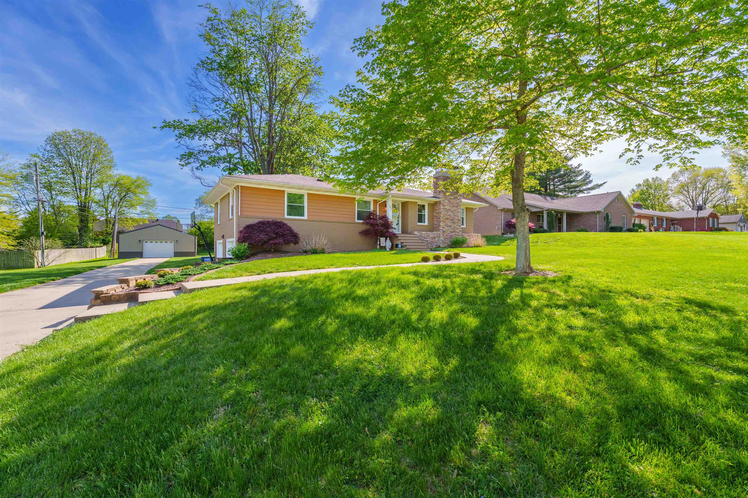 3952 Krystal Lane, Owensboro, Kentucky 42303, 4 Bedrooms Bedrooms, ,2 BathroomsBathrooms,Single Family Residence,For Sale,Krystal Lane,92113