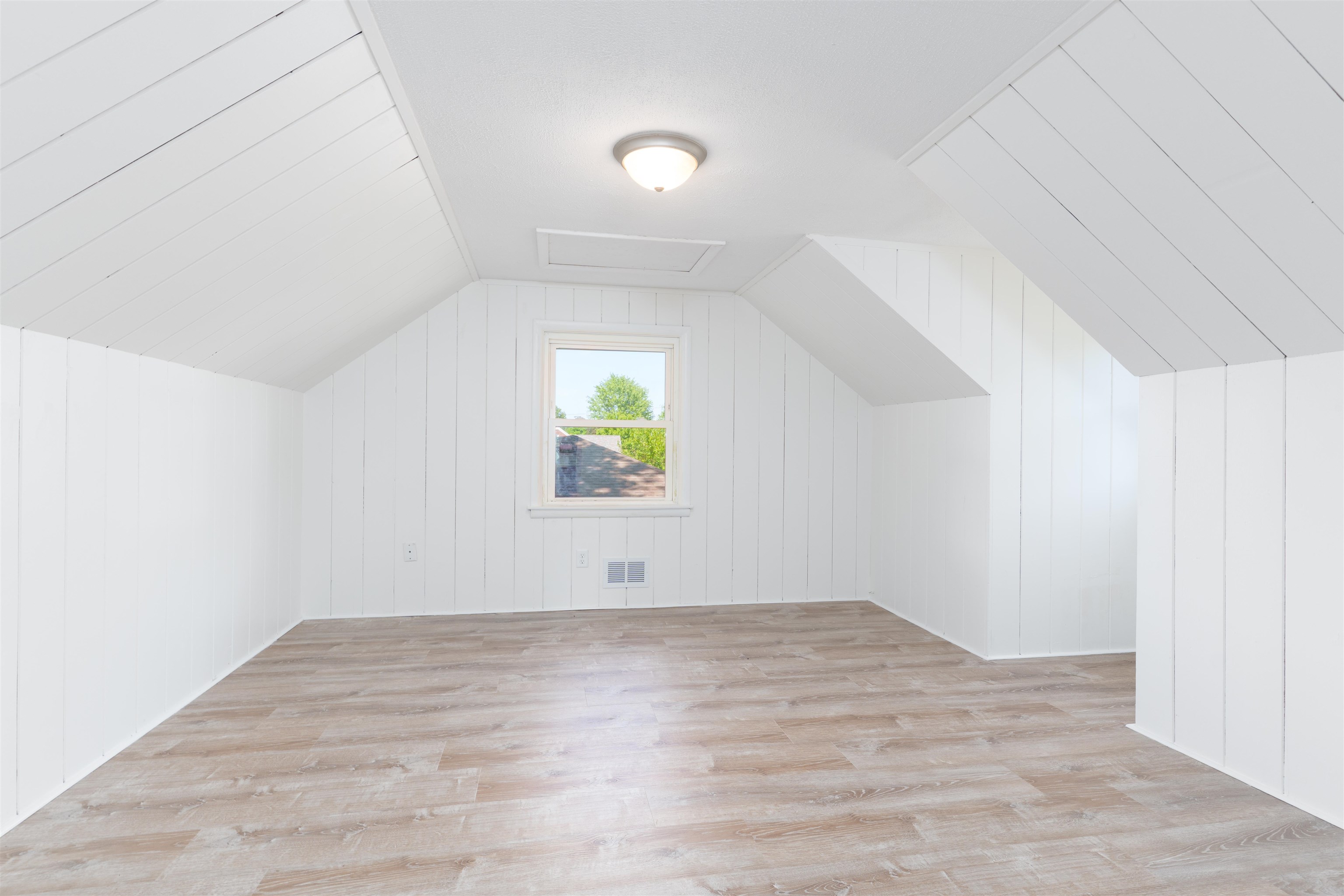 1133 Avondale Rd, Owensboro, Kentucky 42303-5002, 4 Bedrooms Bedrooms, ,2 BathroomsBathrooms,Single Family Residence,For Sale,Avondale Rd,92114