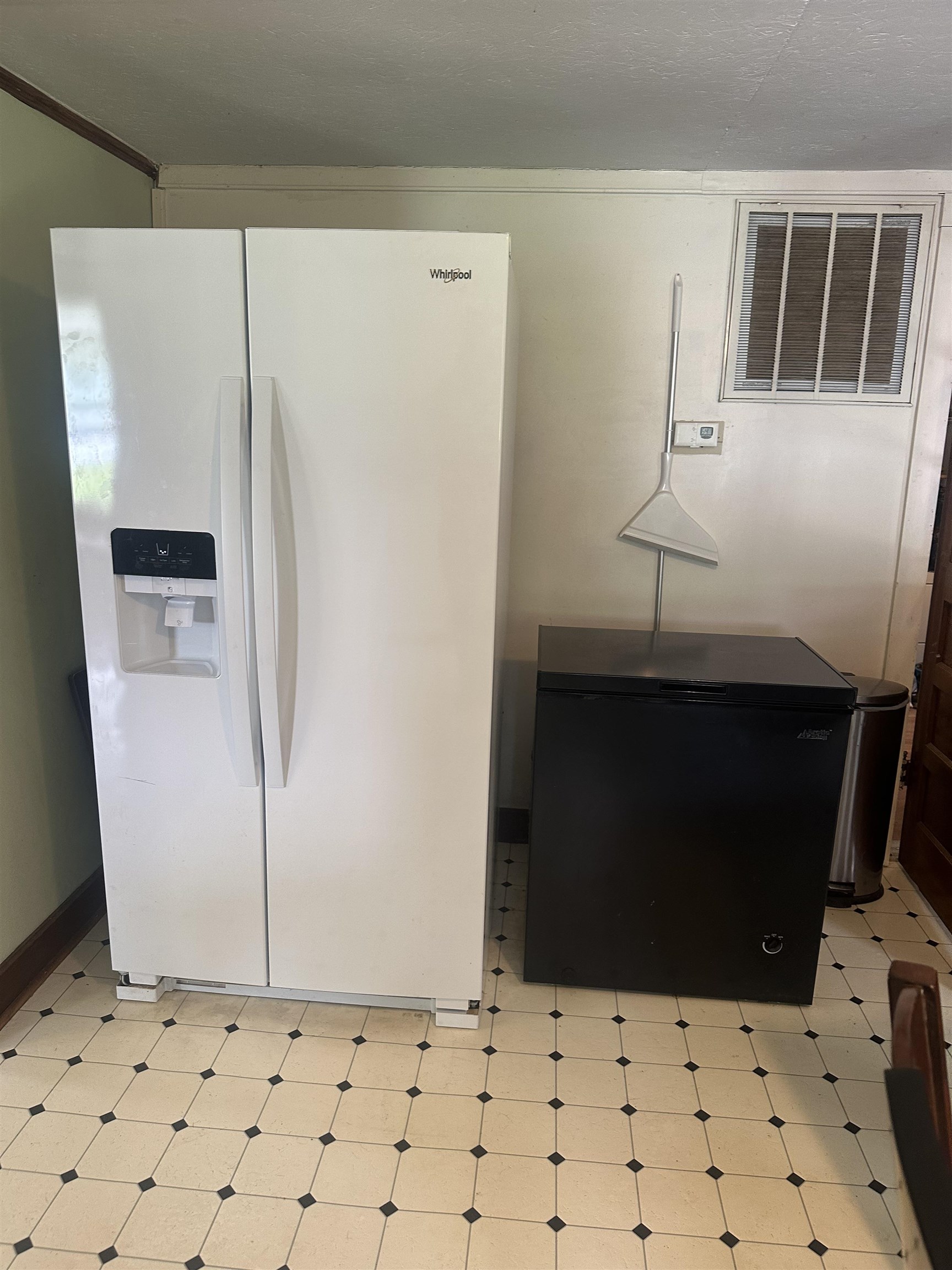 419 Ferry Street, Other, Kentucky 42273, 2 Bedrooms Bedrooms, ,1 BathroomBathrooms,Single Family Residence,For Sale,Ferry Street,92116