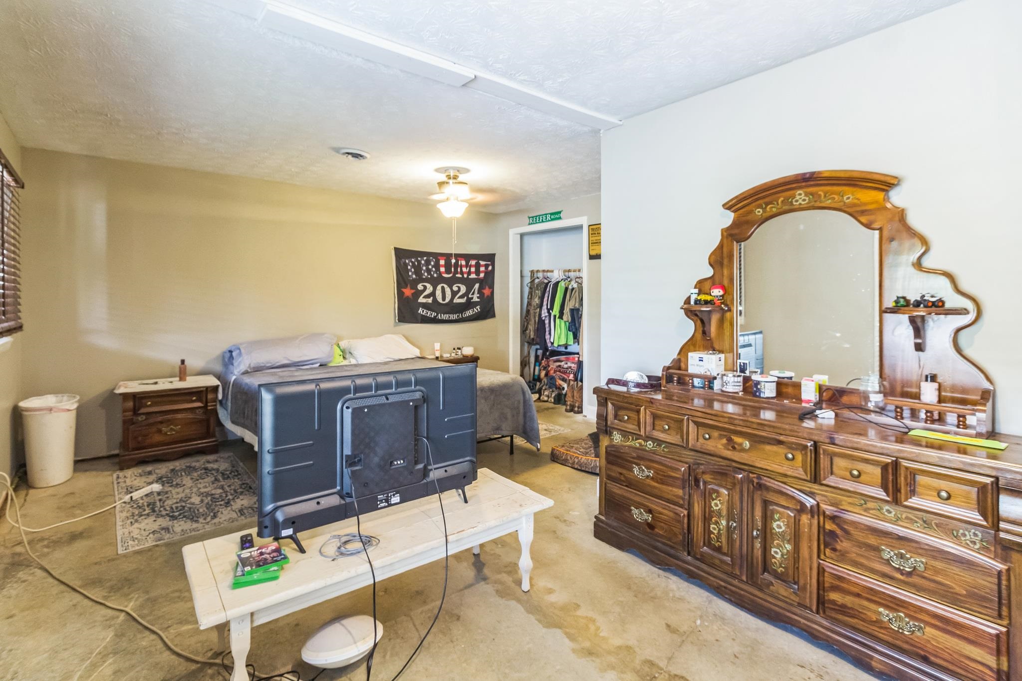 166 Narrows Rd, Fordsville, Kentucky 42343, 4 Bedrooms Bedrooms, ,2 BathroomsBathrooms,Single Family Residence,For Sale,Narrows Rd,92117