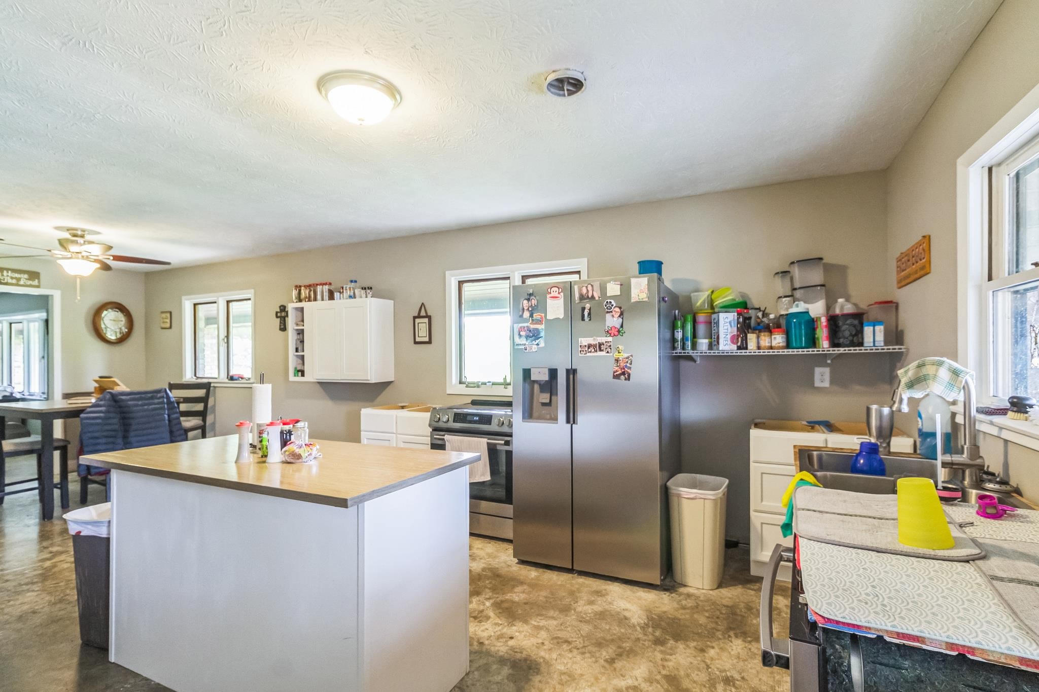 166 Narrows Rd, Fordsville, Kentucky 42343, 4 Bedrooms Bedrooms, ,2 BathroomsBathrooms,Single Family Residence,For Sale,Narrows Rd,92117