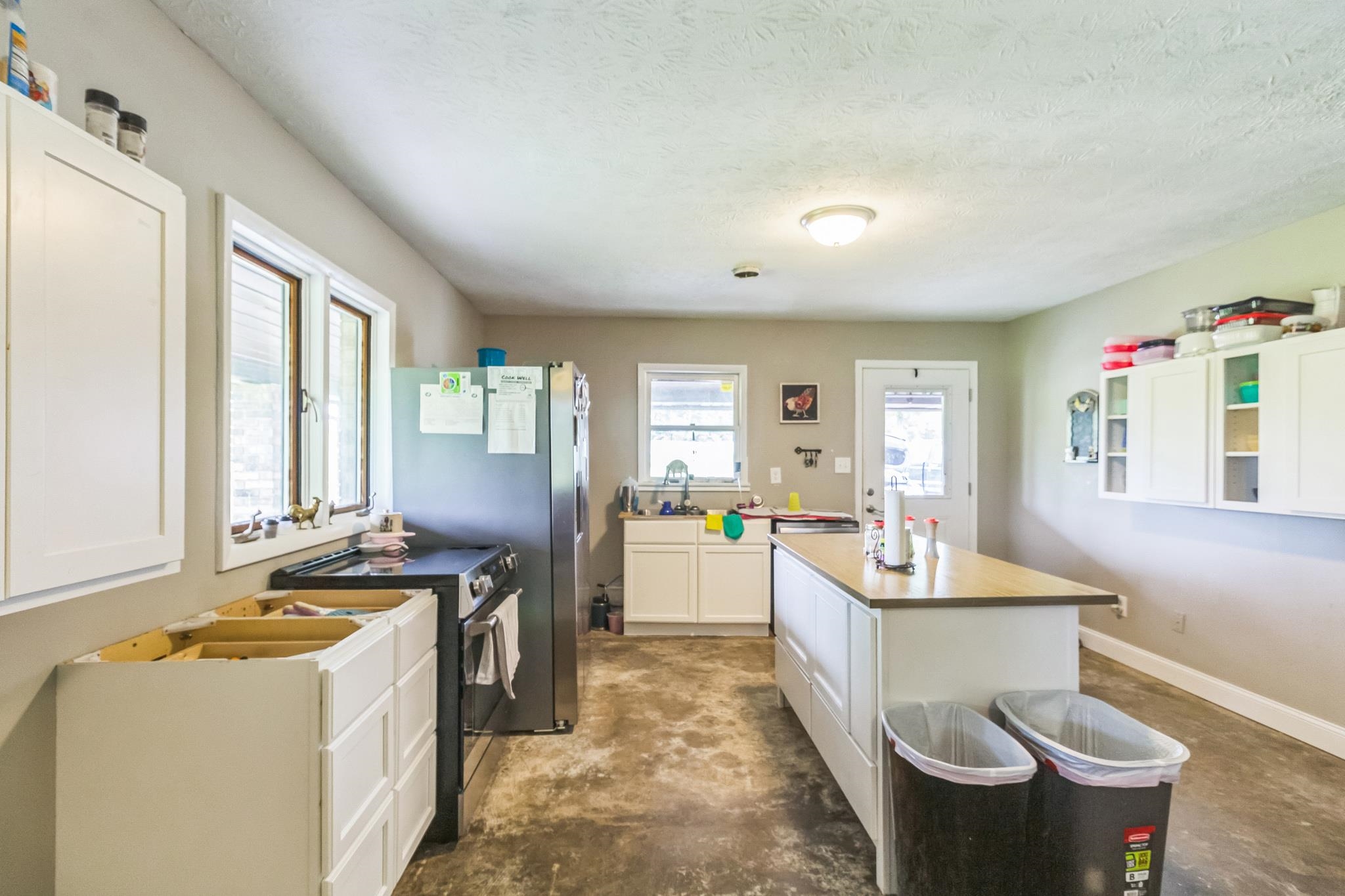 166 Narrows Rd, Fordsville, Kentucky 42343, 4 Bedrooms Bedrooms, ,2 BathroomsBathrooms,Single Family Residence,For Sale,Narrows Rd,92117