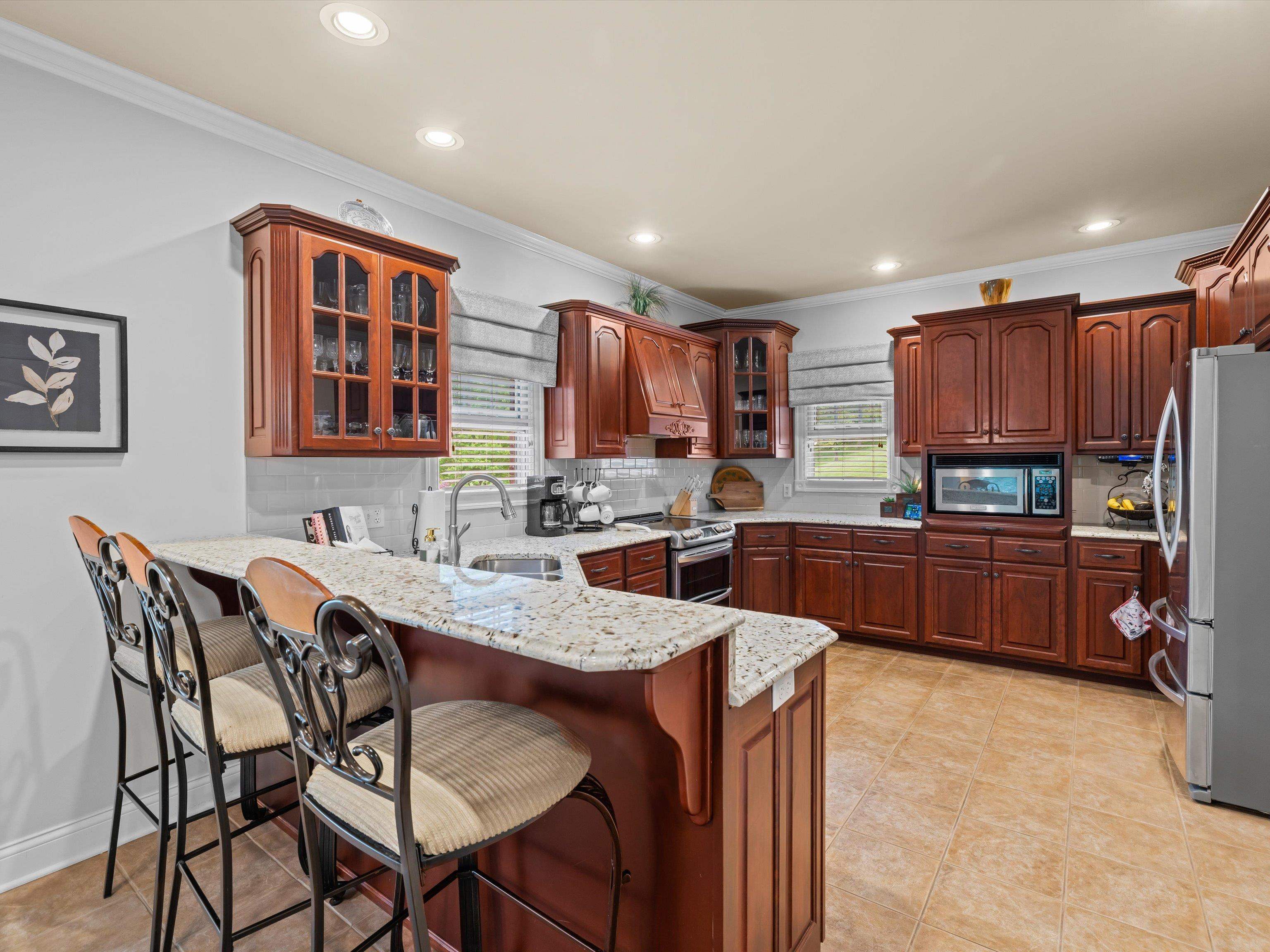 252 Ridgecrest Place, Owensboro, Kentucky 42303, 4 Bedrooms Bedrooms, ,3 BathroomsBathrooms,Single Family Residence,For Sale,Ridgecrest Place,92118