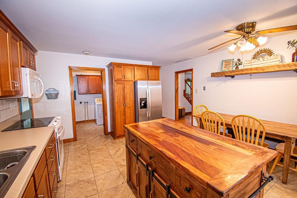9287 State Route 54, Whitesville, Kentucky 42378, 4 Bedrooms Bedrooms, ,2 BathroomsBathrooms,Single Family Residence,For Sale,State Route 54,92120