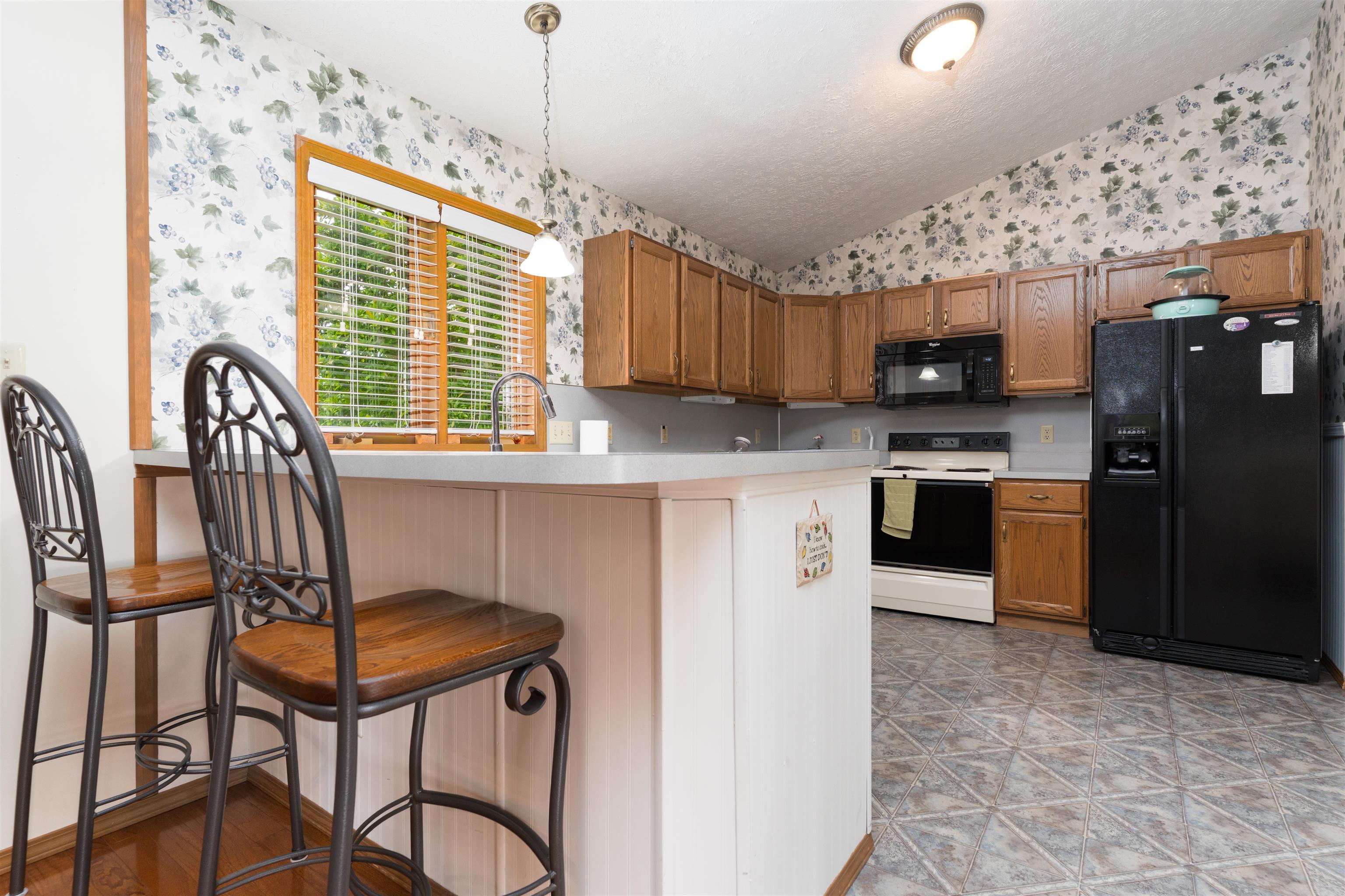 3525 Bordeaux Loop N, Owensboro, Kentucky 42301, 3 Bedrooms Bedrooms, ,2 BathroomsBathrooms,Single Family Residence,For Sale,Bordeaux Loop N,92121