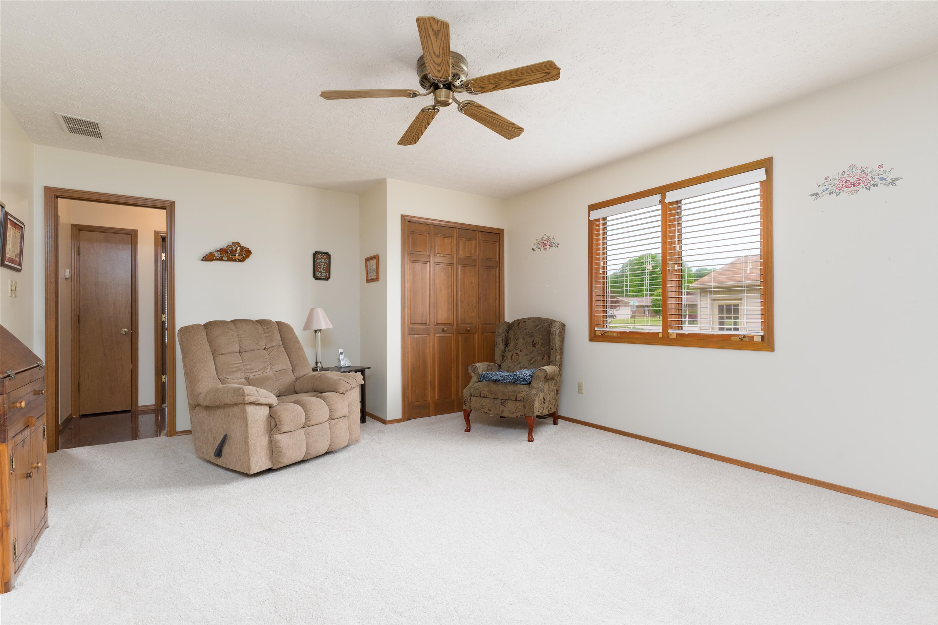 3525 Bordeaux Loop N, Owensboro, Kentucky 42301, 3 Bedrooms Bedrooms, ,2 BathroomsBathrooms,Single Family Residence,For Sale,Bordeaux Loop N,92121