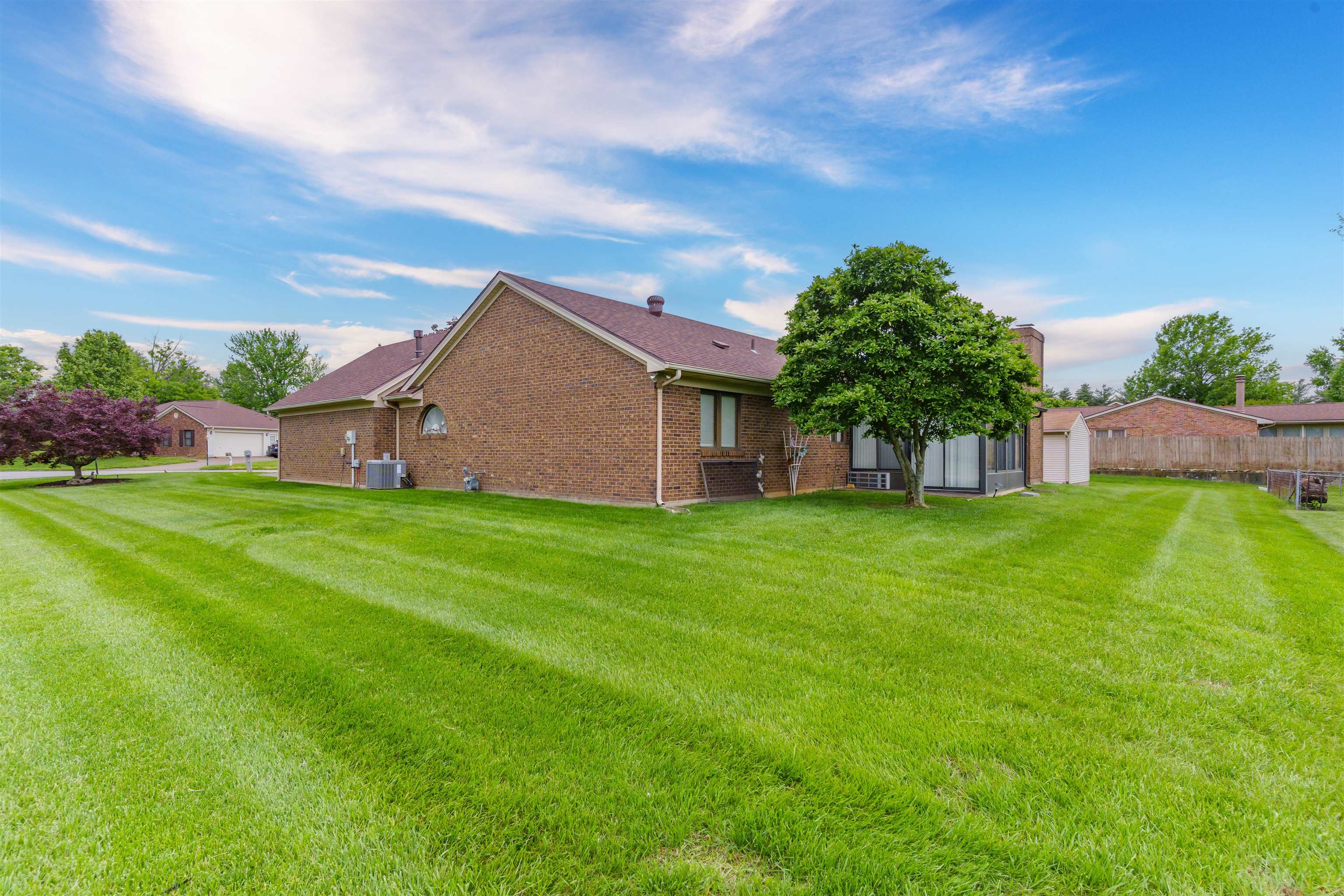 3525 Bordeaux Loop N, Owensboro, Kentucky 42301, 3 Bedrooms Bedrooms, ,2 BathroomsBathrooms,Single Family Residence,For Sale,Bordeaux Loop N,92121