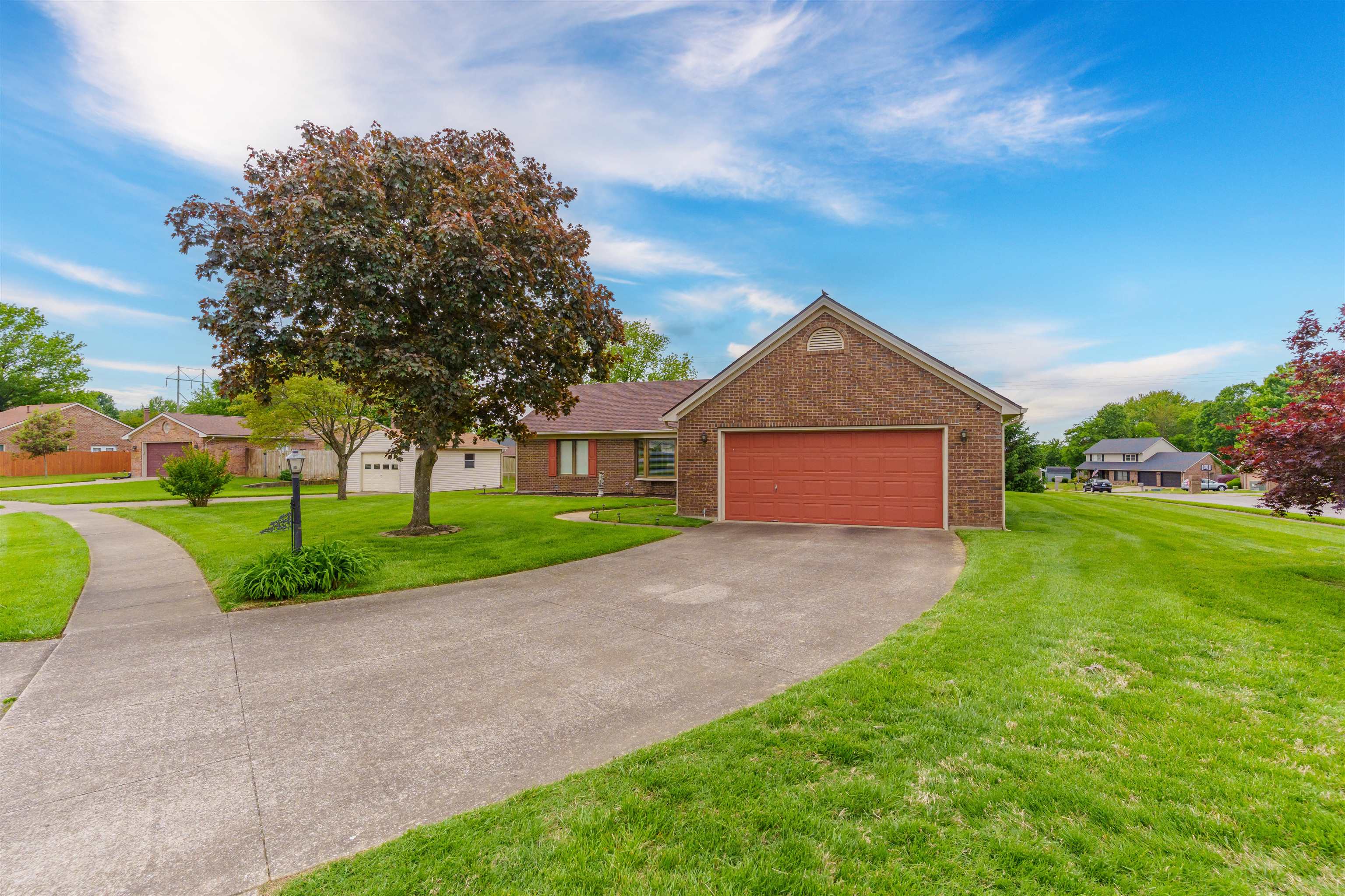 3525 Bordeaux Loop N, Owensboro, Kentucky 42301, 3 Bedrooms Bedrooms, ,2 BathroomsBathrooms,Single Family Residence,For Sale,Bordeaux Loop N,92121