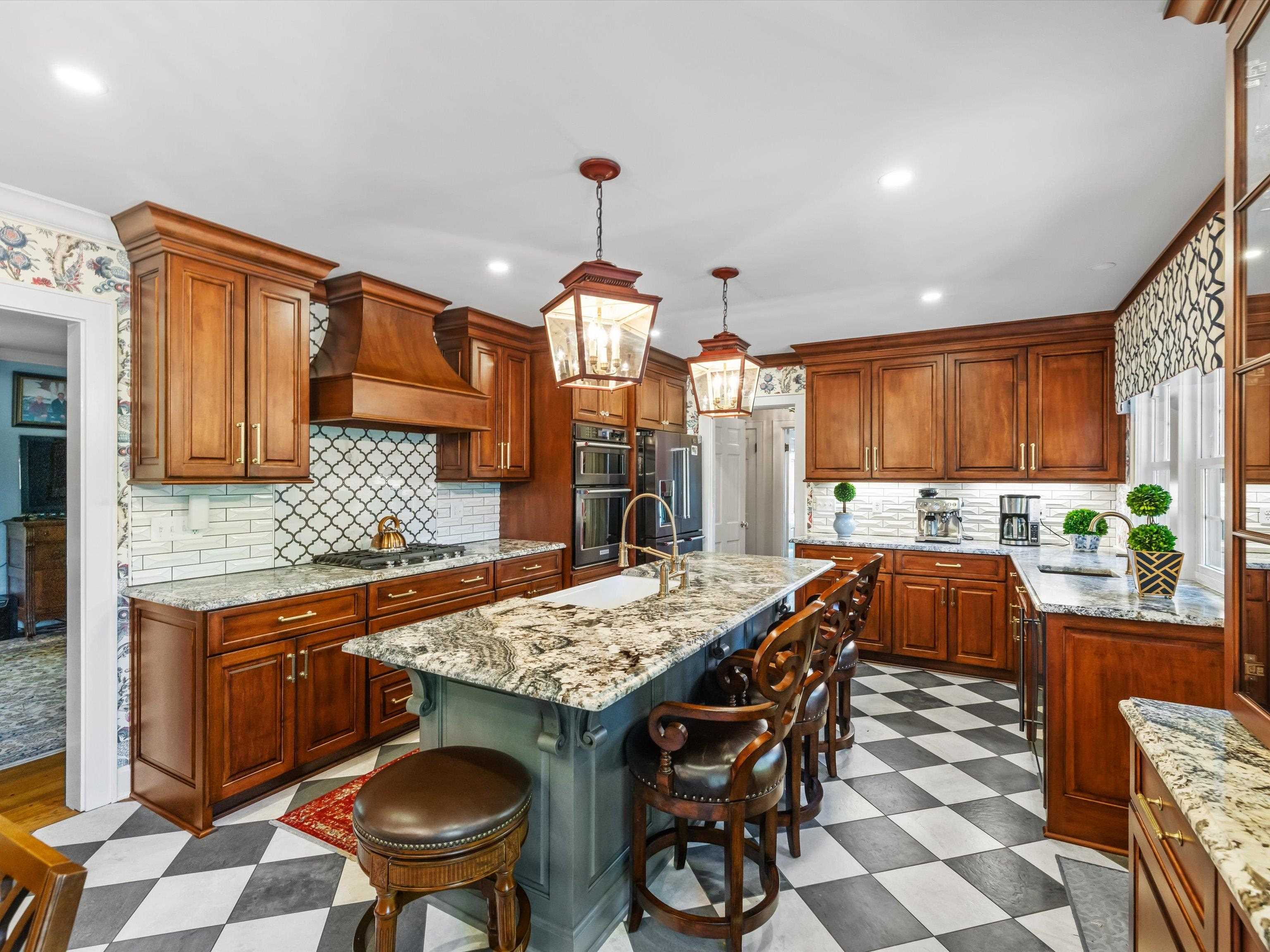 1829 Stratford Drive, Owensboro, Kentucky 42301, 4 Bedrooms Bedrooms, ,3 BathroomsBathrooms,Single Family Residence,For Sale,Stratford Drive,92122