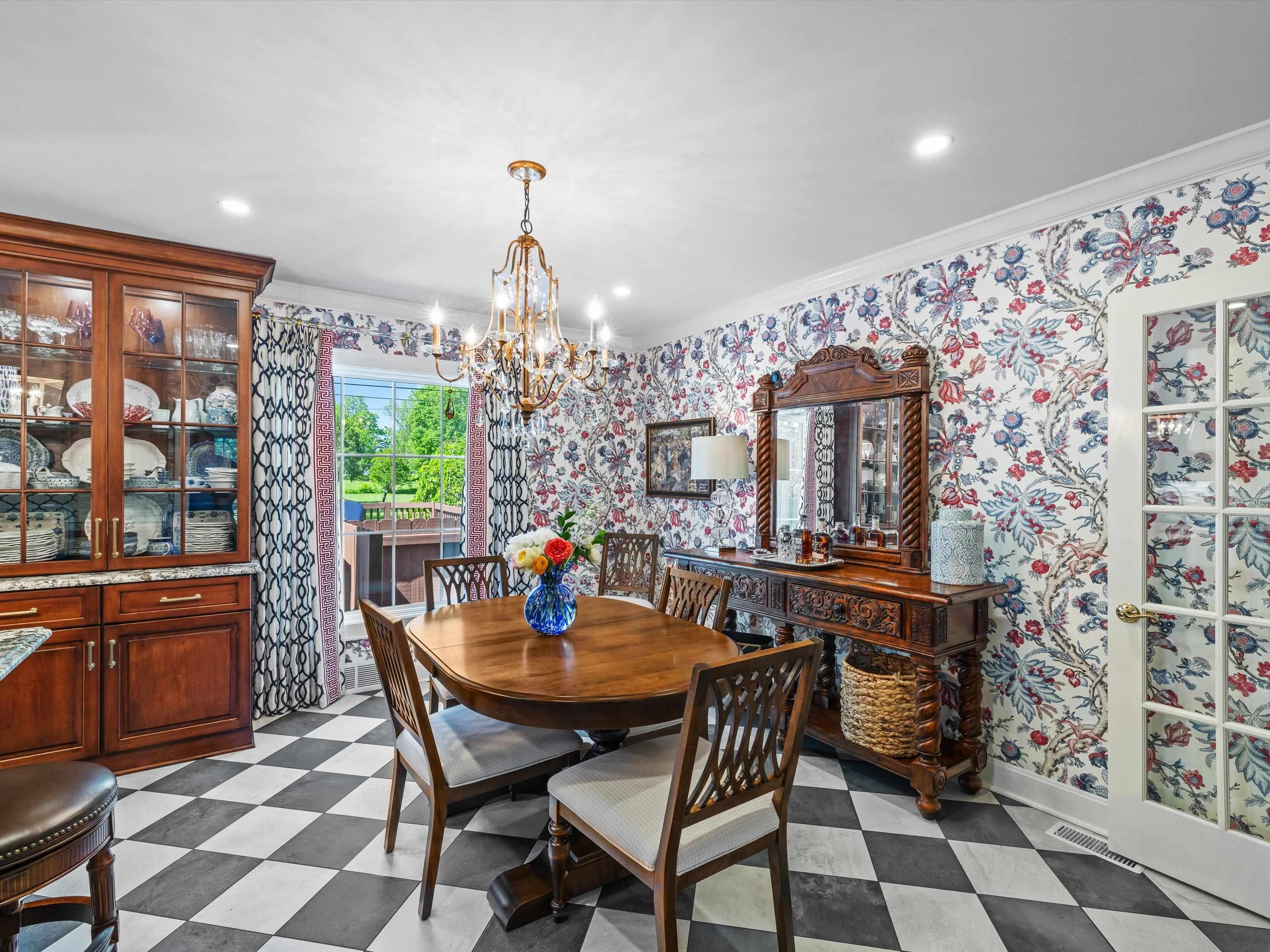 1829 Stratford Drive, Owensboro, Kentucky 42301, 4 Bedrooms Bedrooms, ,3 BathroomsBathrooms,Single Family Residence,For Sale,Stratford Drive,92122