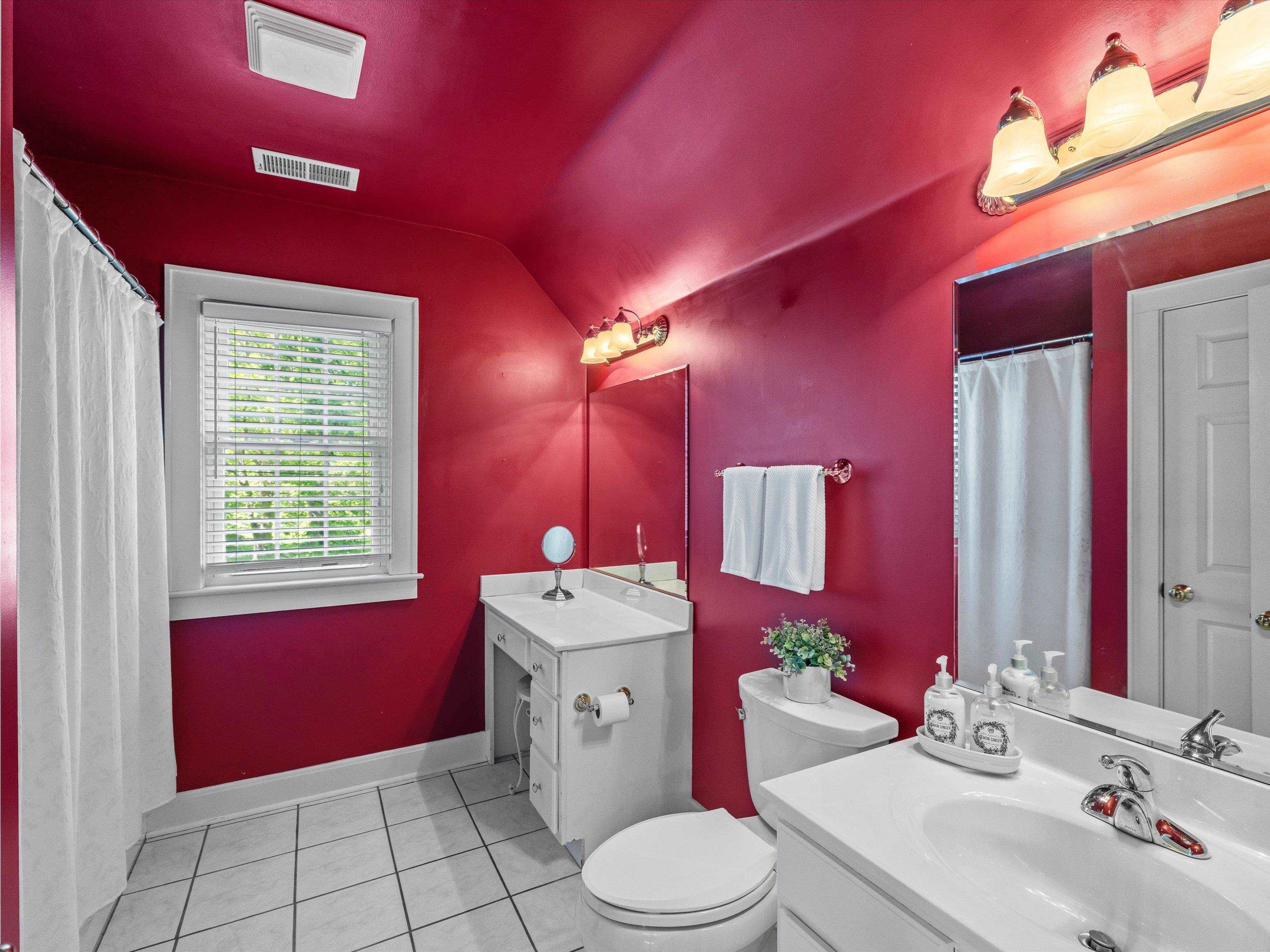 1829 Stratford Drive, Owensboro, Kentucky 42301, 4 Bedrooms Bedrooms, ,3 BathroomsBathrooms,Single Family Residence,For Sale,Stratford Drive,92122