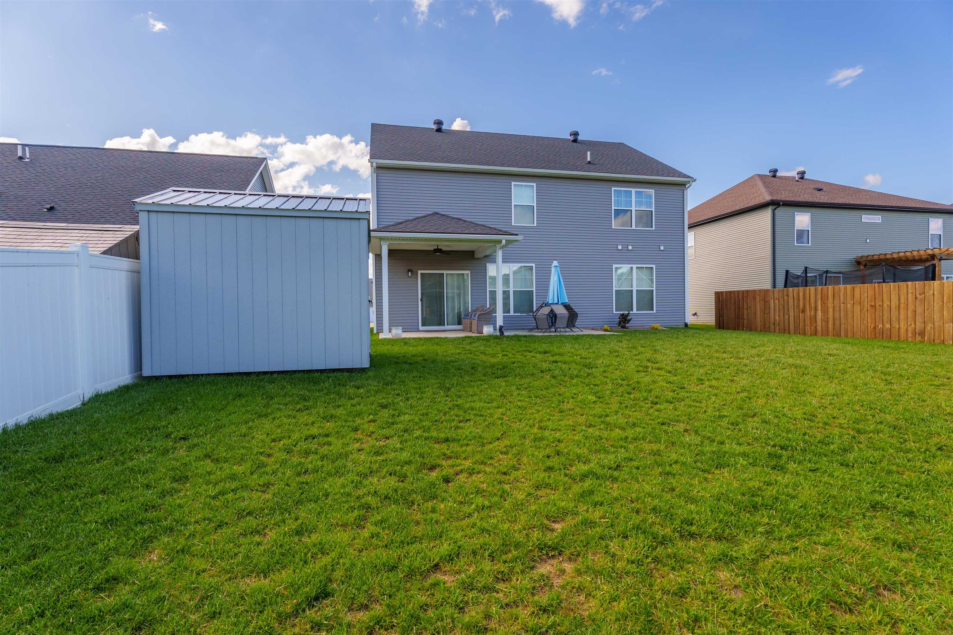 3864 Brookfield Dr, Owensboro, Kentucky 42303, 4 Bedrooms Bedrooms, ,2 BathroomsBathrooms,Single Family Residence,For Sale,Brookfield Dr,92123