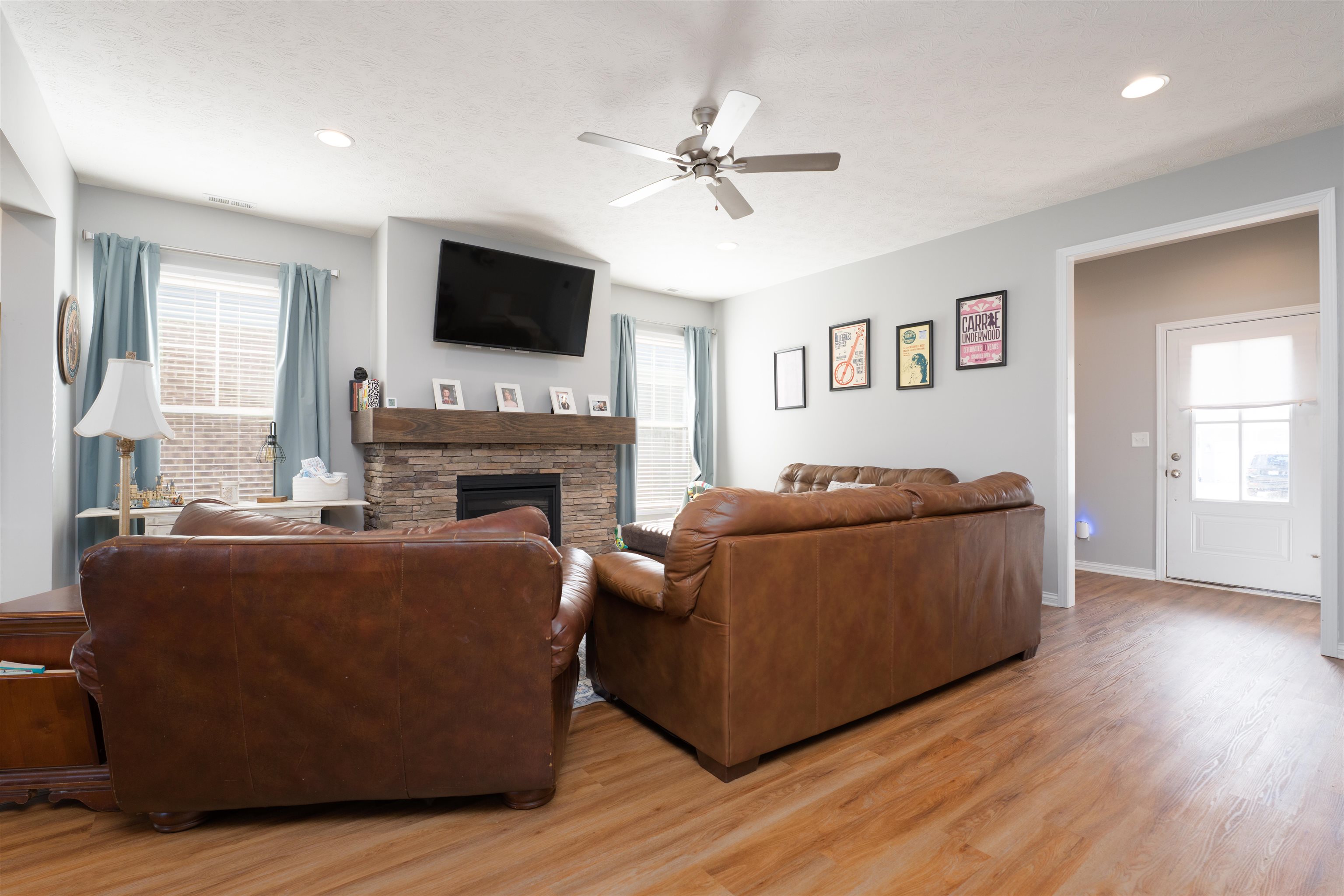 3864 Brookfield Dr, Owensboro, Kentucky 42303, 4 Bedrooms Bedrooms, ,2 BathroomsBathrooms,Single Family Residence,For Sale,Brookfield Dr,92123