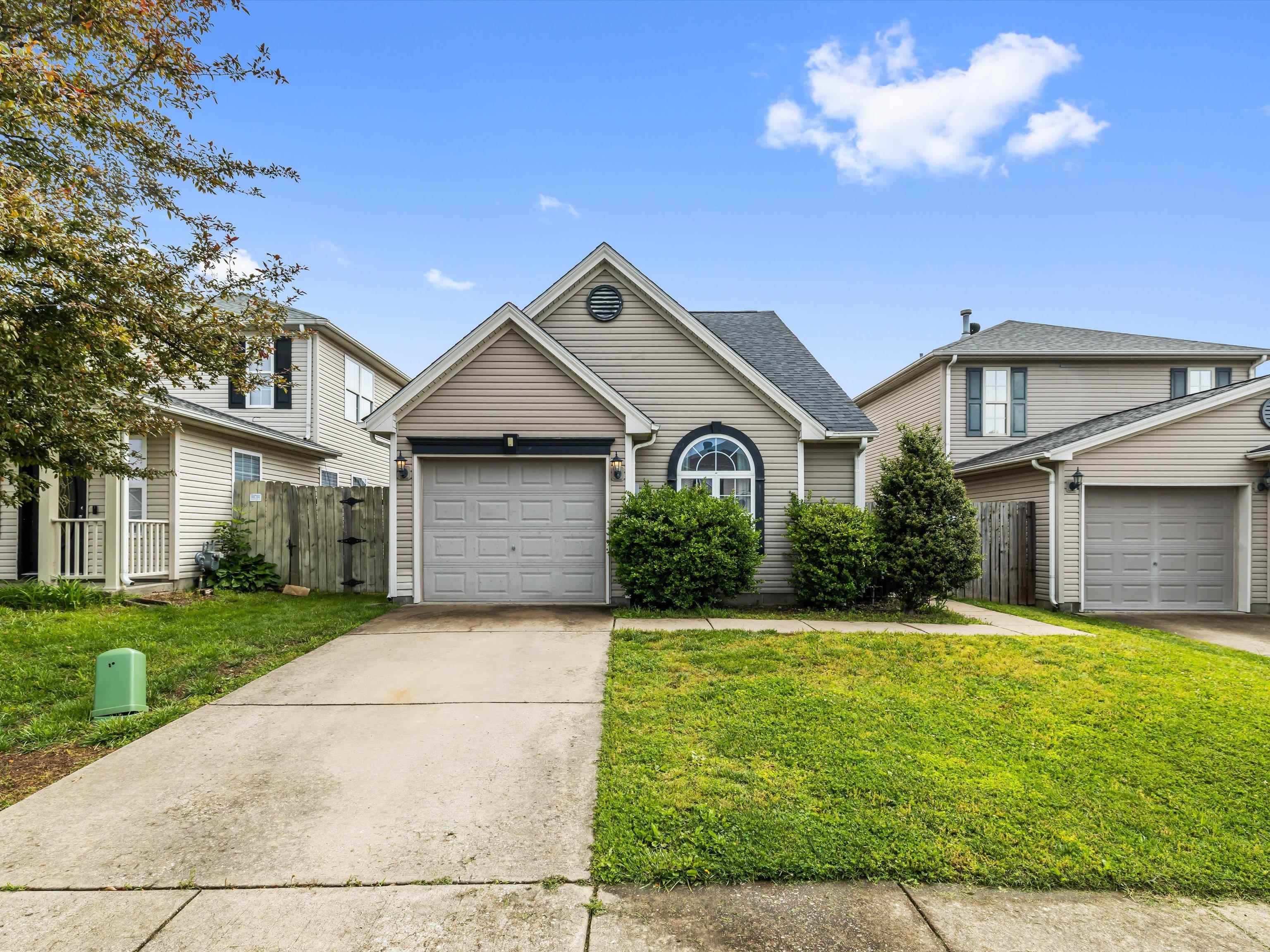 2205 Village Run, Owensboro, Kentucky 42303, 3 Bedrooms Bedrooms, ,2 BathroomsBathrooms,Single Family Residence,For Sale,Village Run,92125