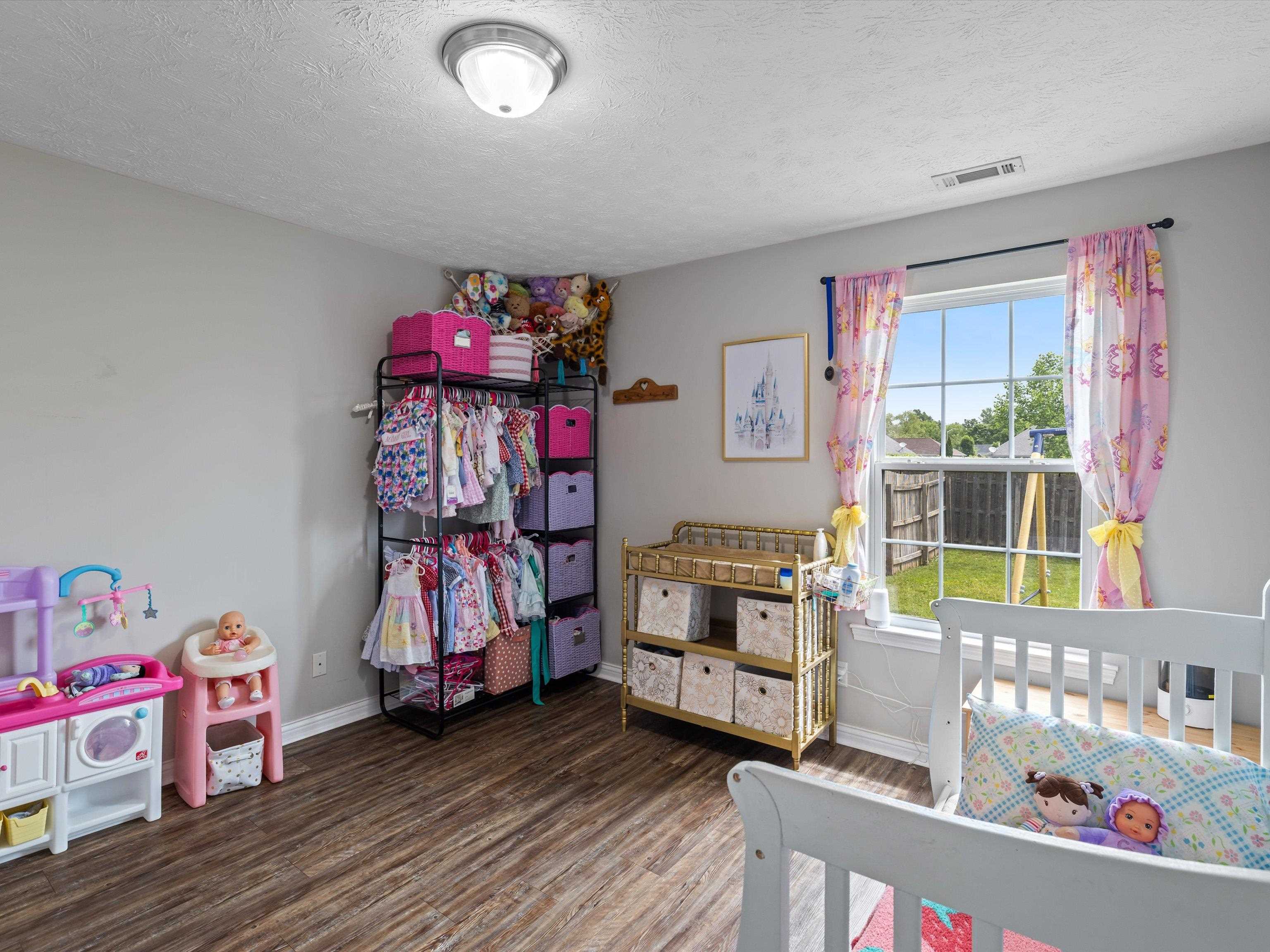 2205 Village Run, Owensboro, Kentucky 42303, 3 Bedrooms Bedrooms, ,2 BathroomsBathrooms,Single Family Residence,For Sale,Village Run,92125