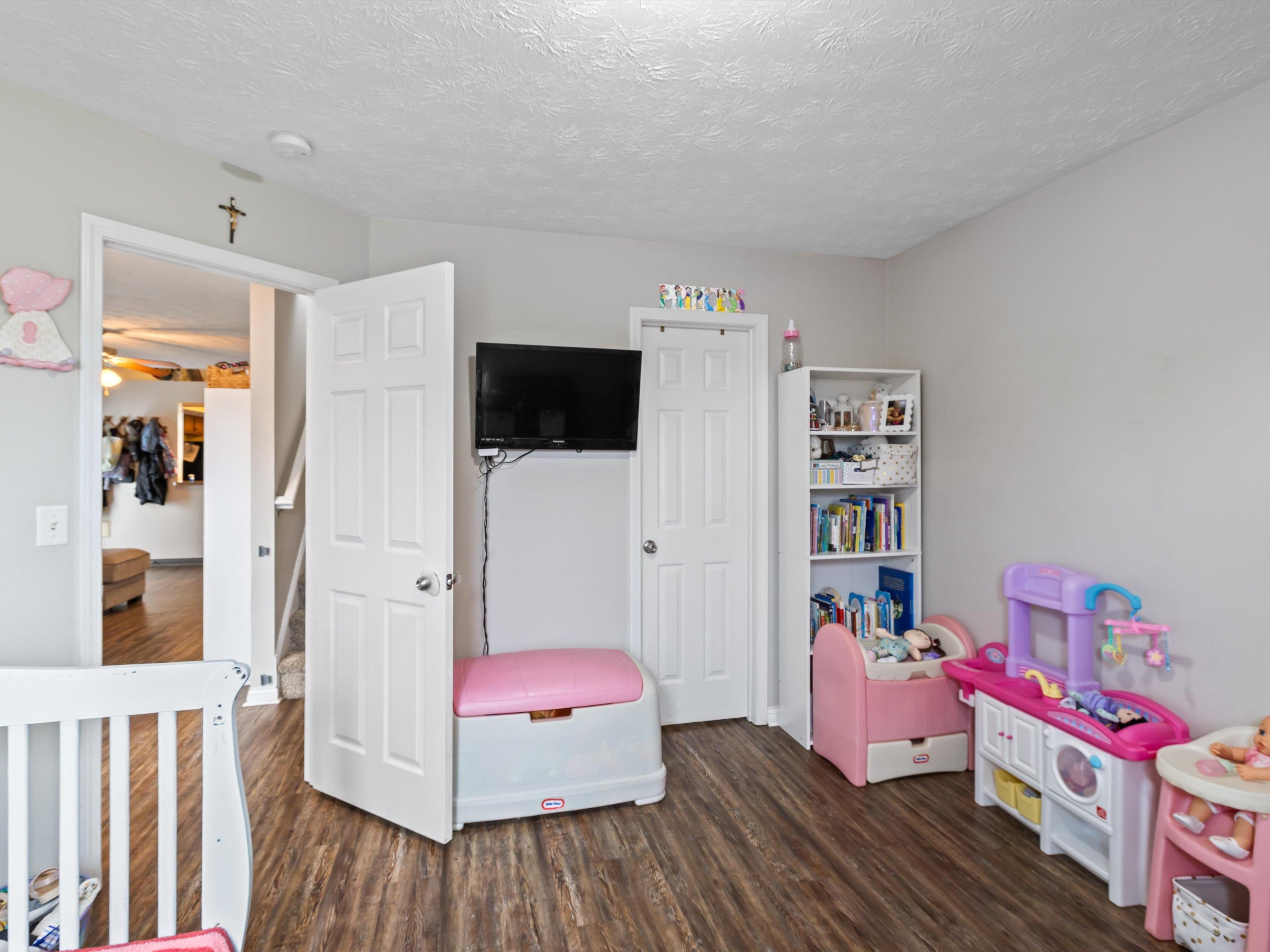 2205 Village Run, Owensboro, Kentucky 42303, 3 Bedrooms Bedrooms, ,2 BathroomsBathrooms,Single Family Residence,For Sale,Village Run,92125