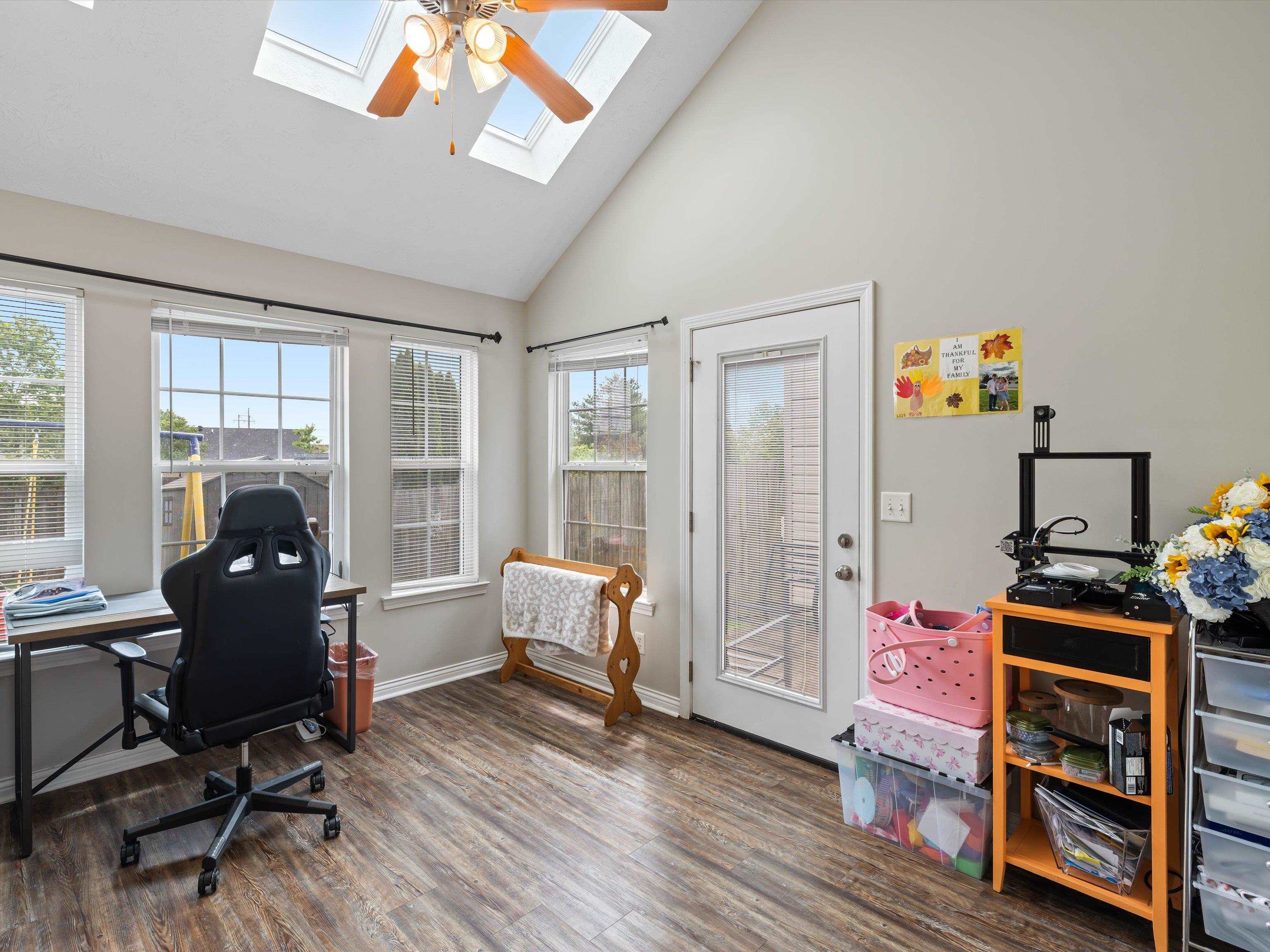 2205 Village Run, Owensboro, Kentucky 42303, 3 Bedrooms Bedrooms, ,2 BathroomsBathrooms,Single Family Residence,For Sale,Village Run,92125