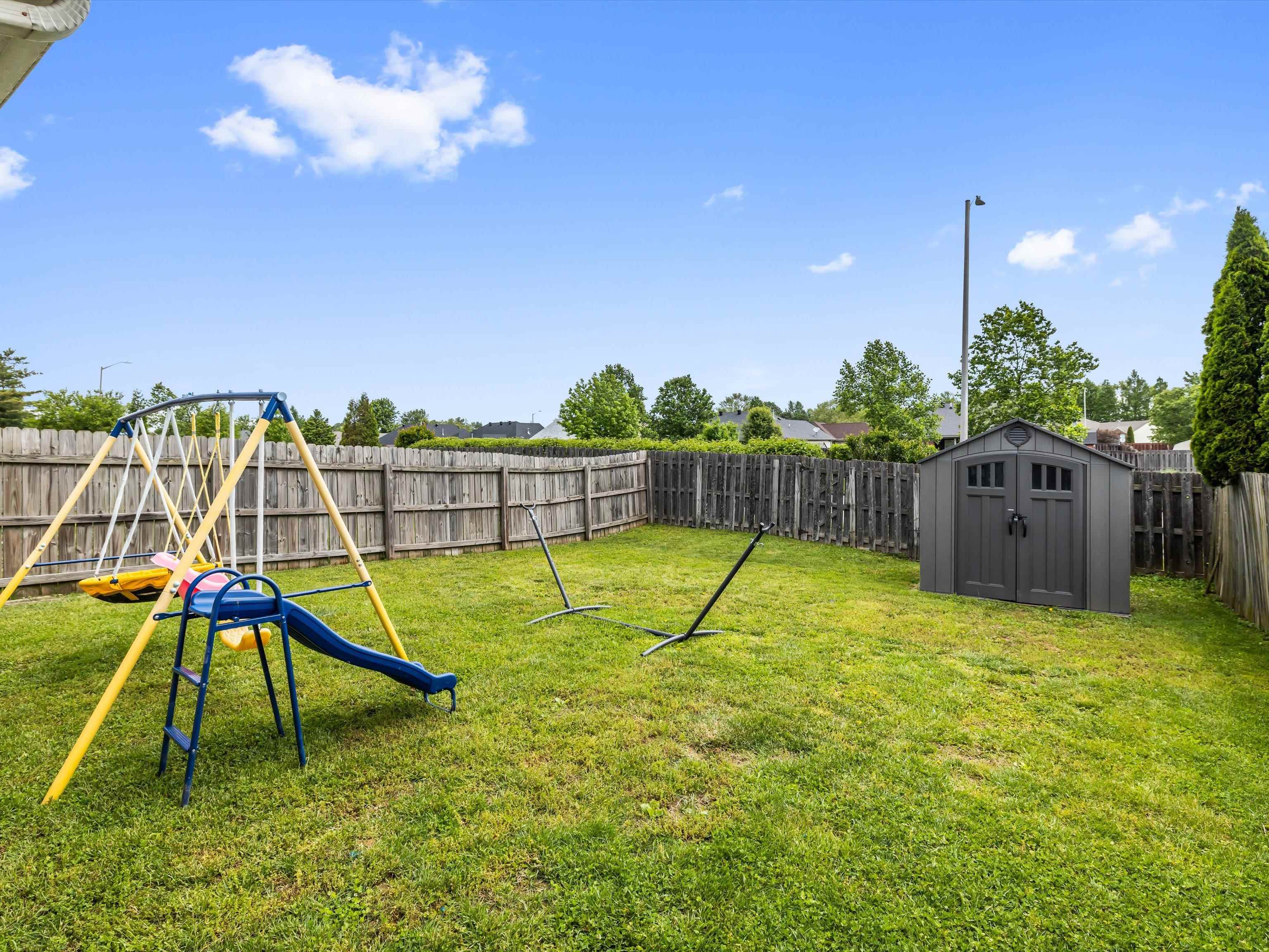 2205 Village Run, Owensboro, Kentucky 42303, 3 Bedrooms Bedrooms, ,2 BathroomsBathrooms,Single Family Residence,For Sale,Village Run,92125